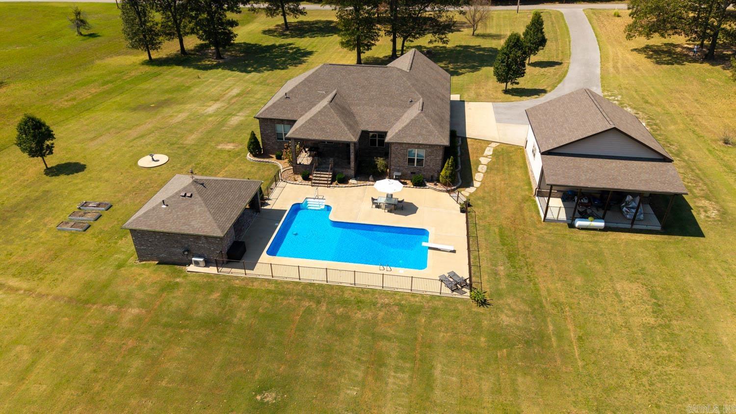 735 Possom Trot Road Melbourne, AR 72556