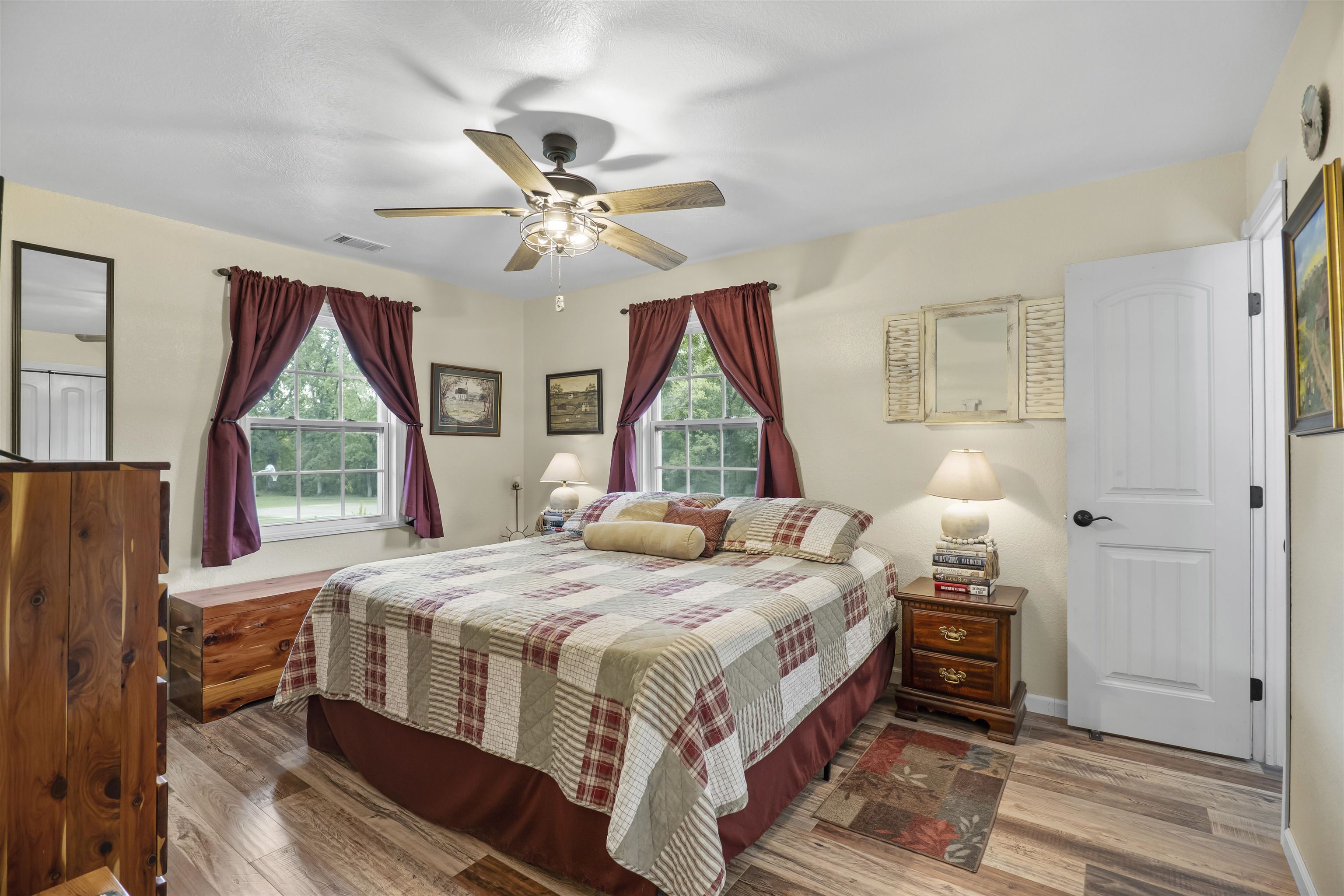215 W Main  Evening Shade, AR