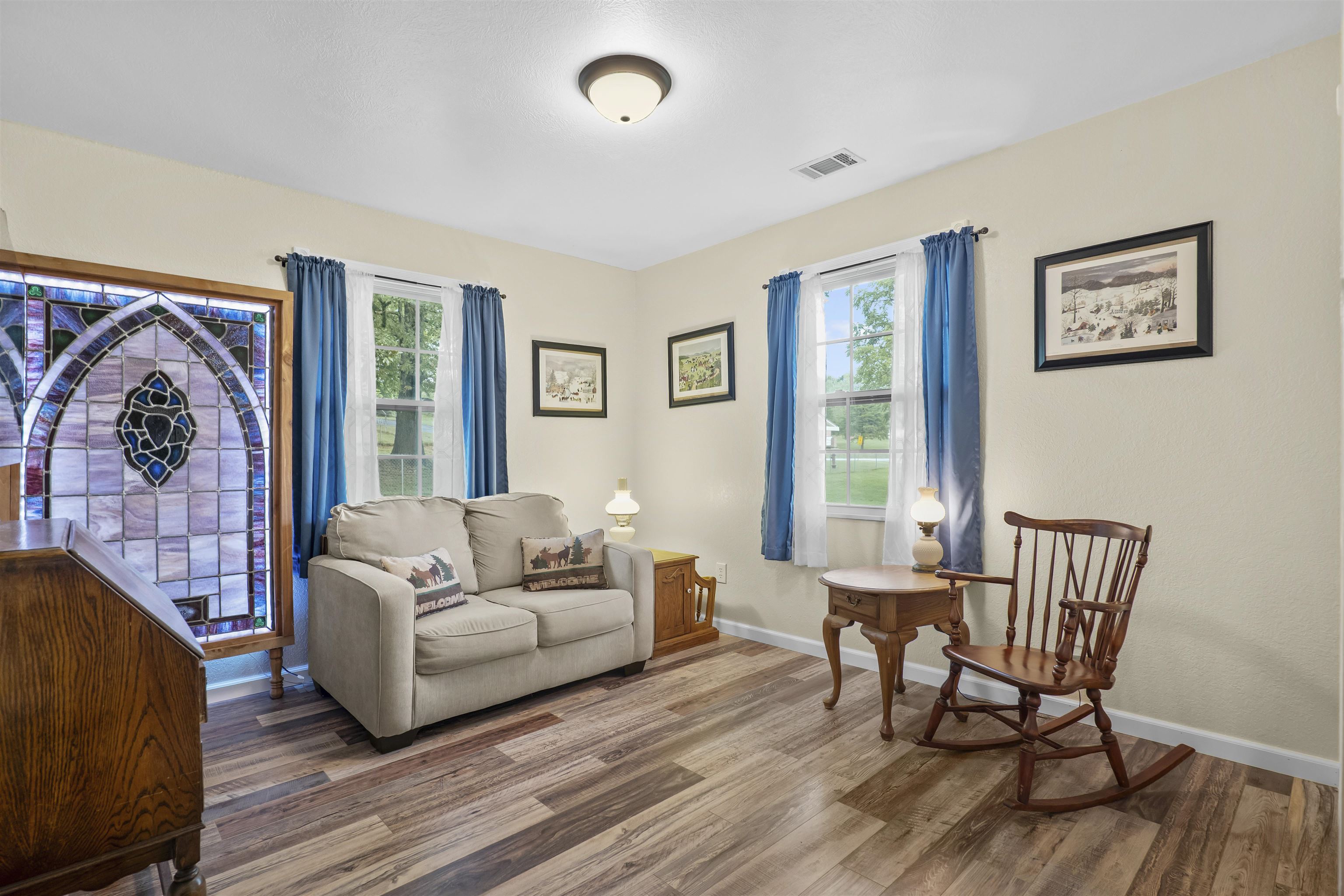 215 W Main  Evening Shade, AR