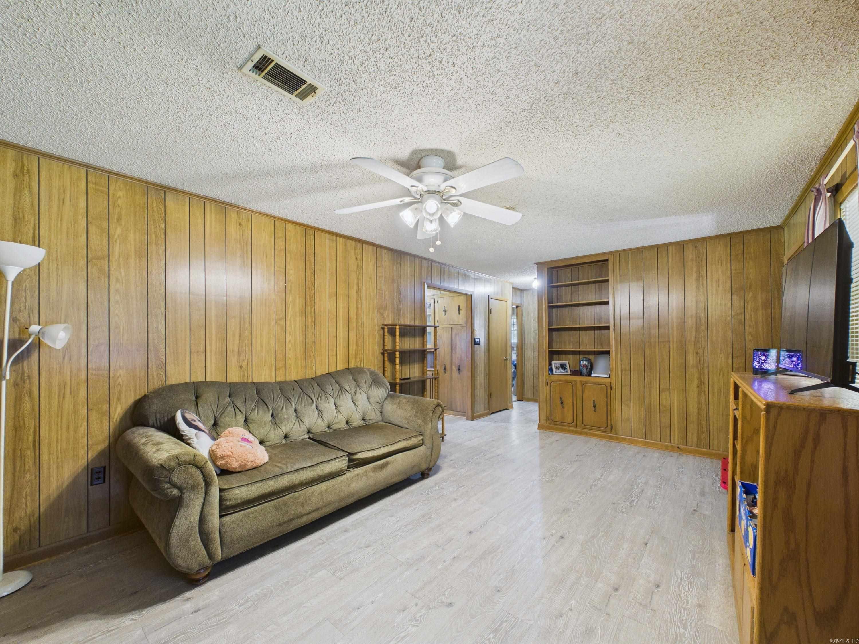 402 W Barnett  Kensett, AR