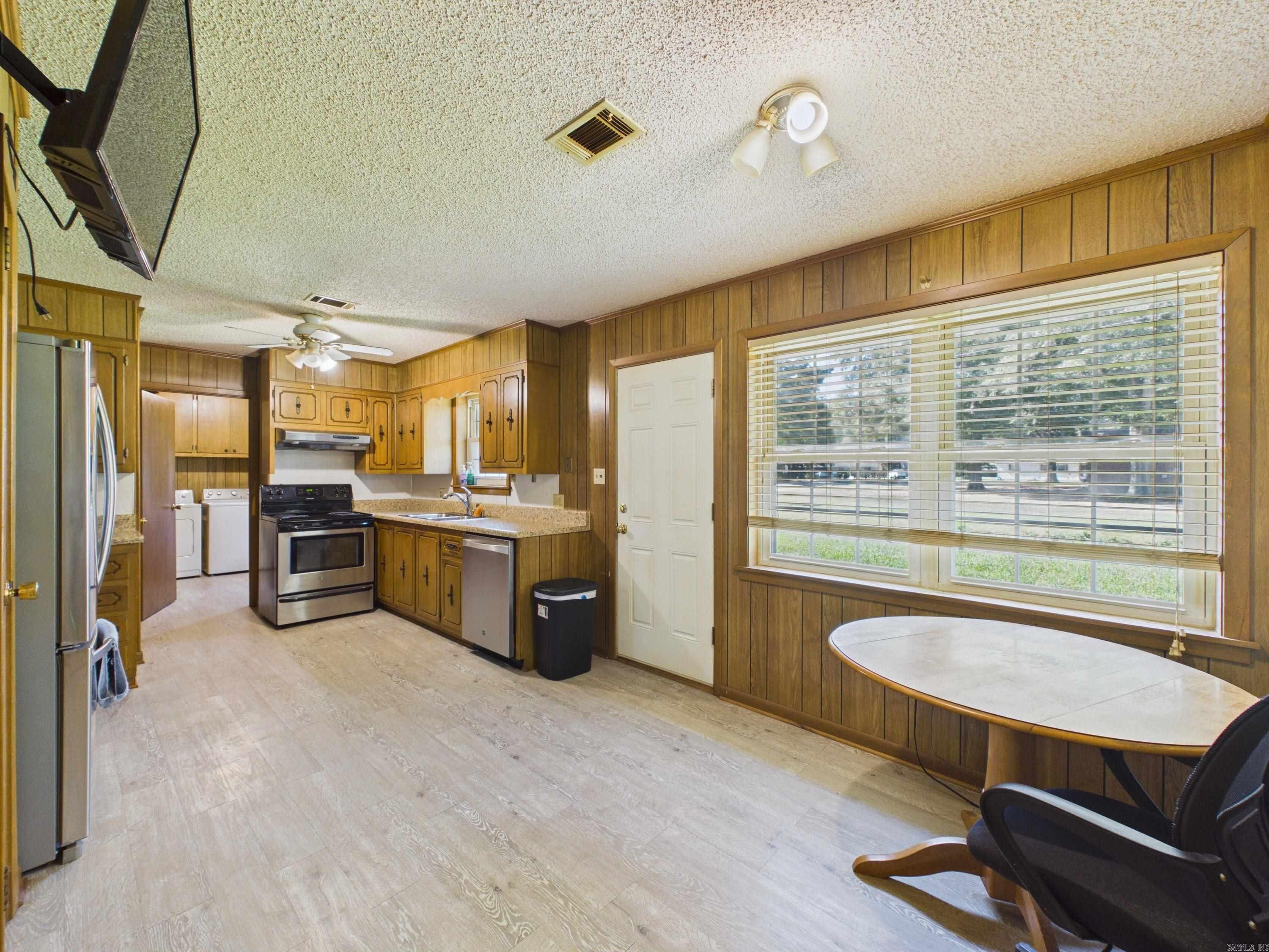402 W Barnett  Kensett, AR