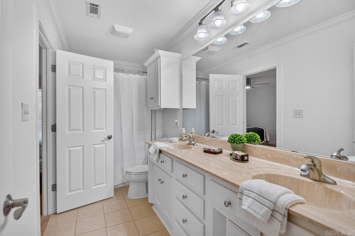 20 Latour Little Rock, AR 72223