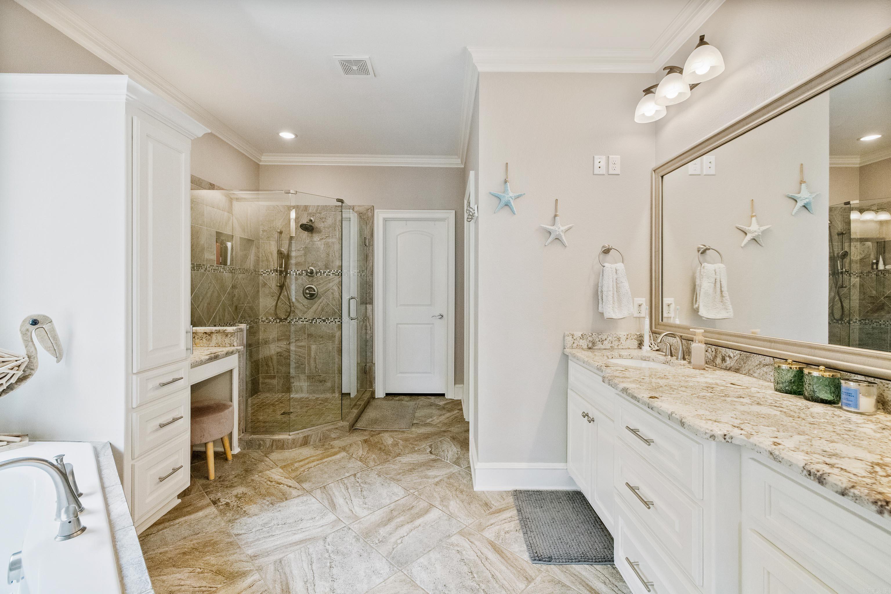 7304 Palm Beach Avenue Benton, AR 72019