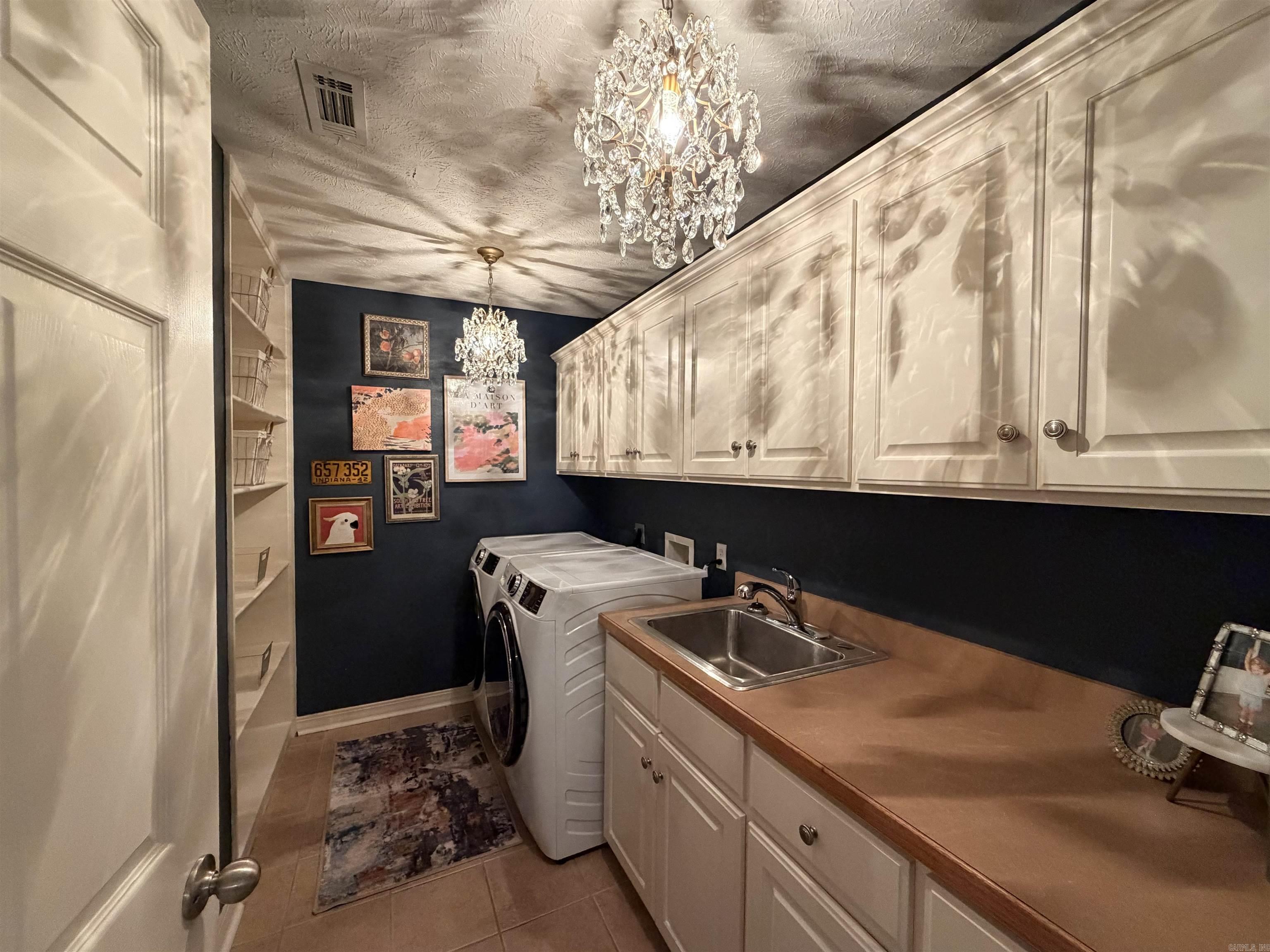 216 Linda Kay  Searcy, AR