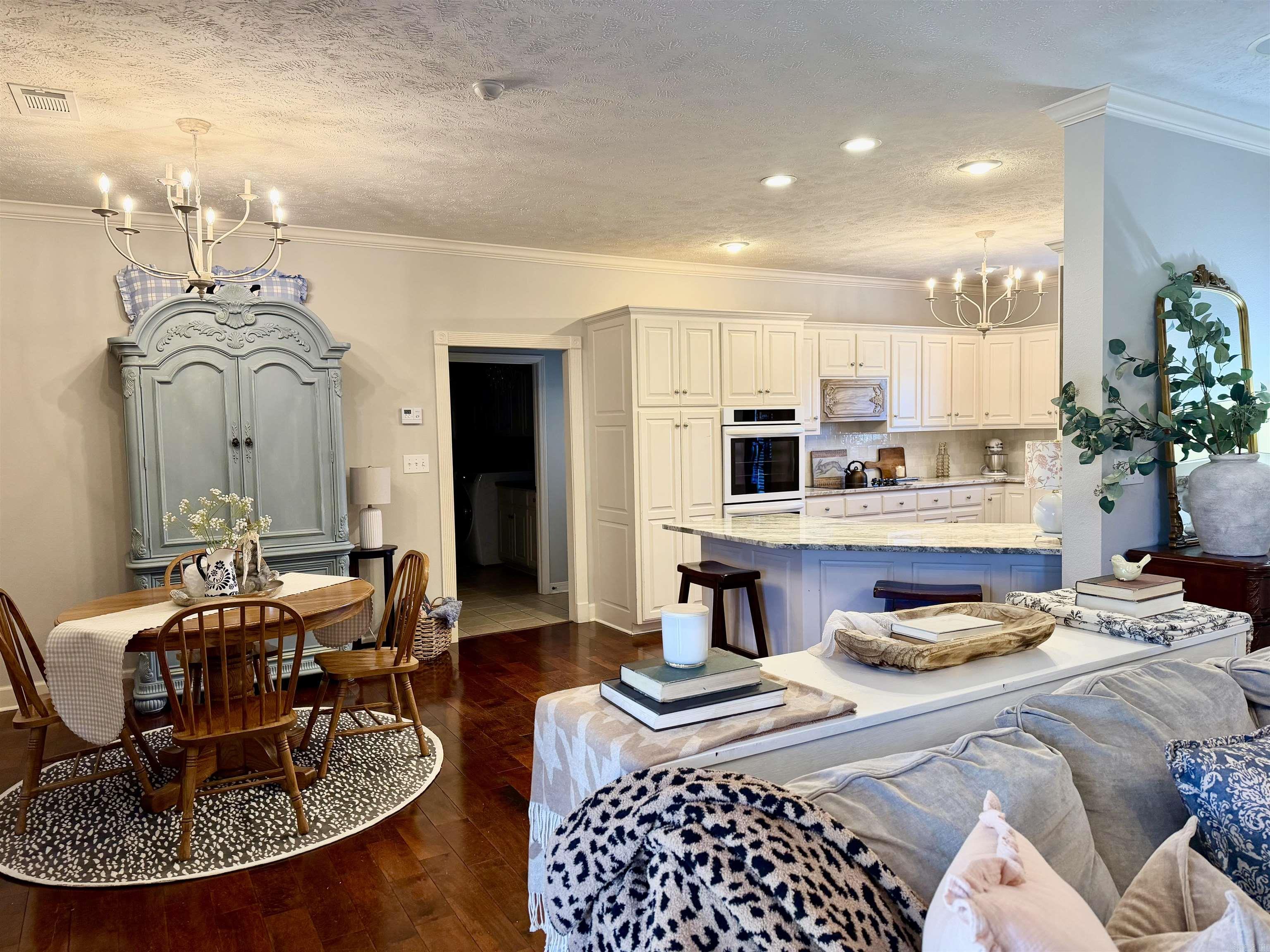 216 Linda Kay  Searcy, AR