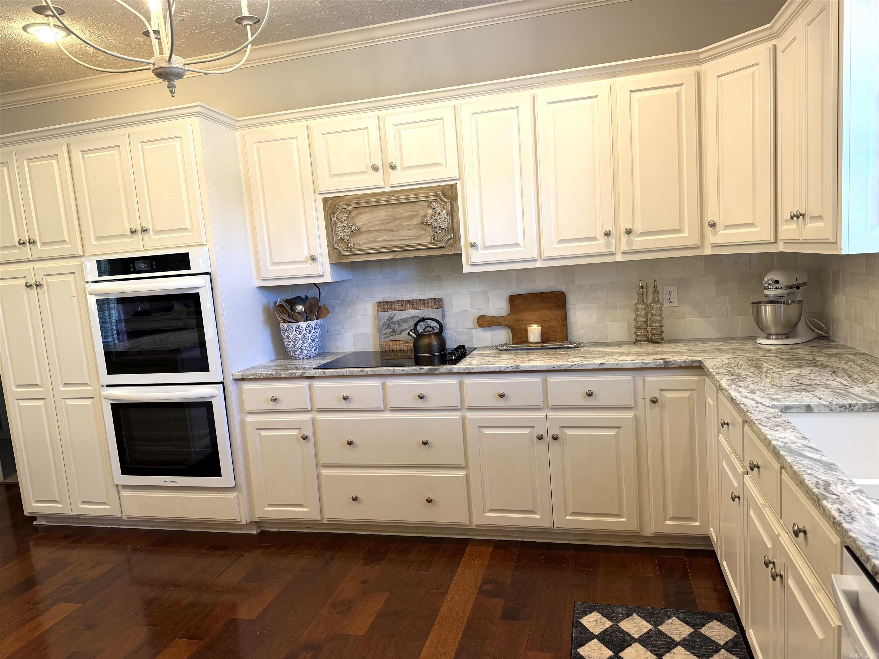 216 Linda Kay  Searcy, AR