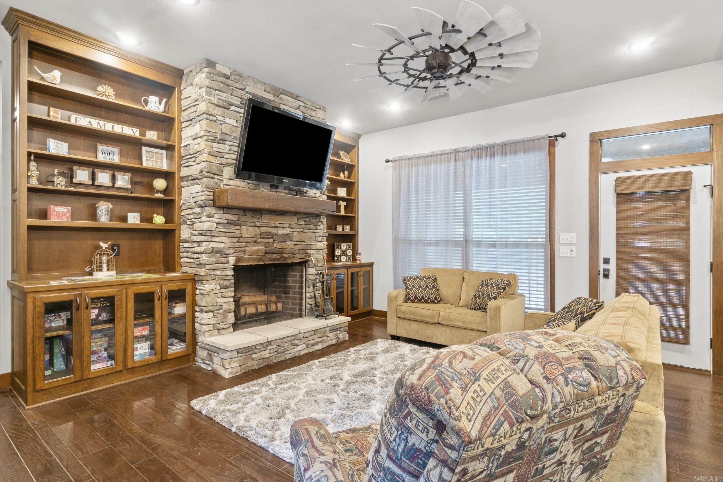 30 Stillwater Ln.  Drasco, AR