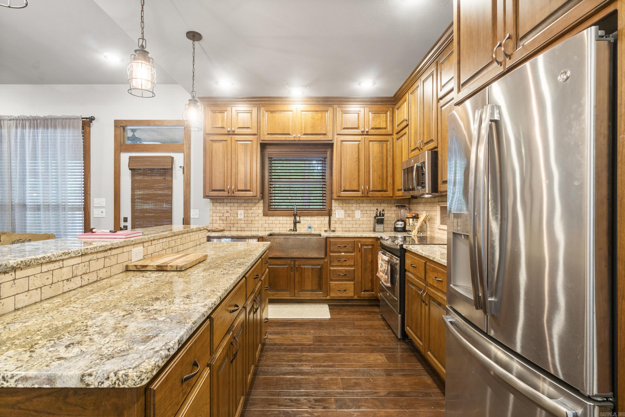 30 Stillwater Ln.  Drasco, AR
