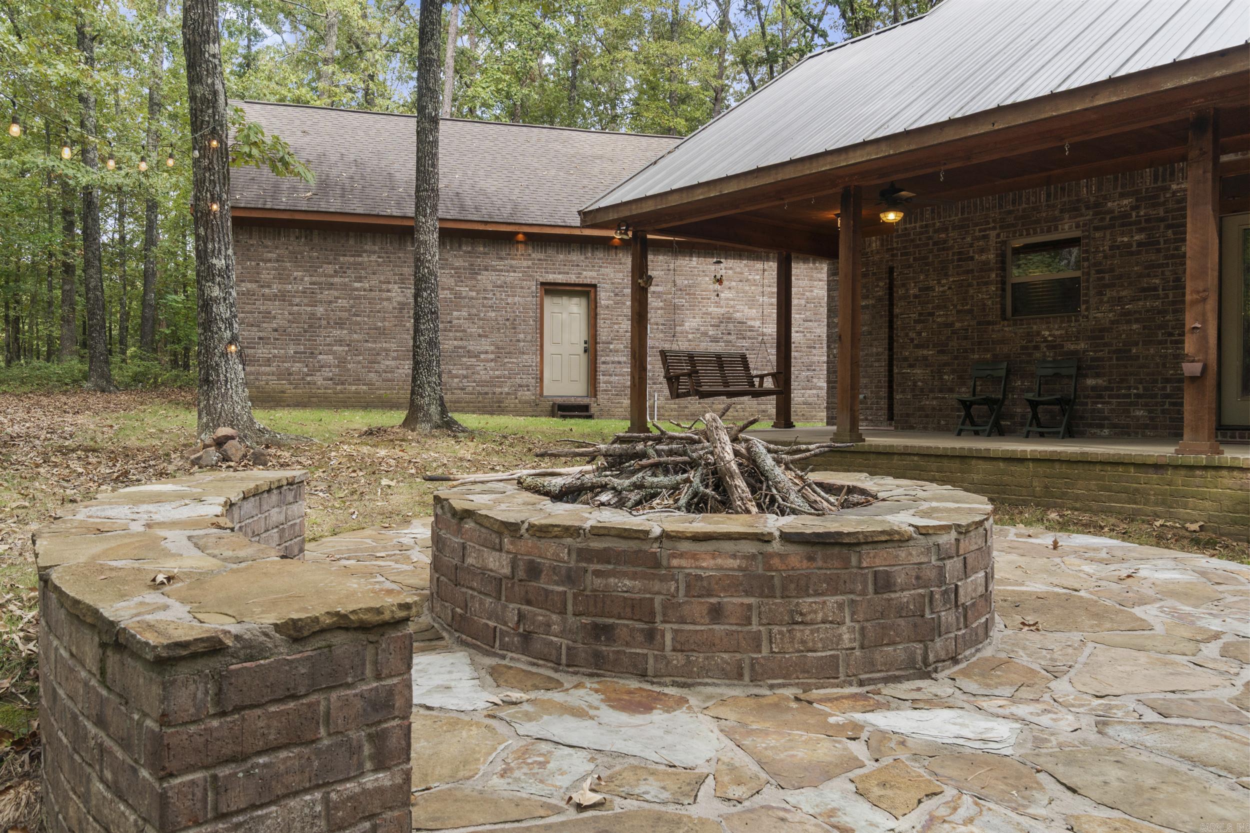 30 Stillwater Ln.  Drasco, AR