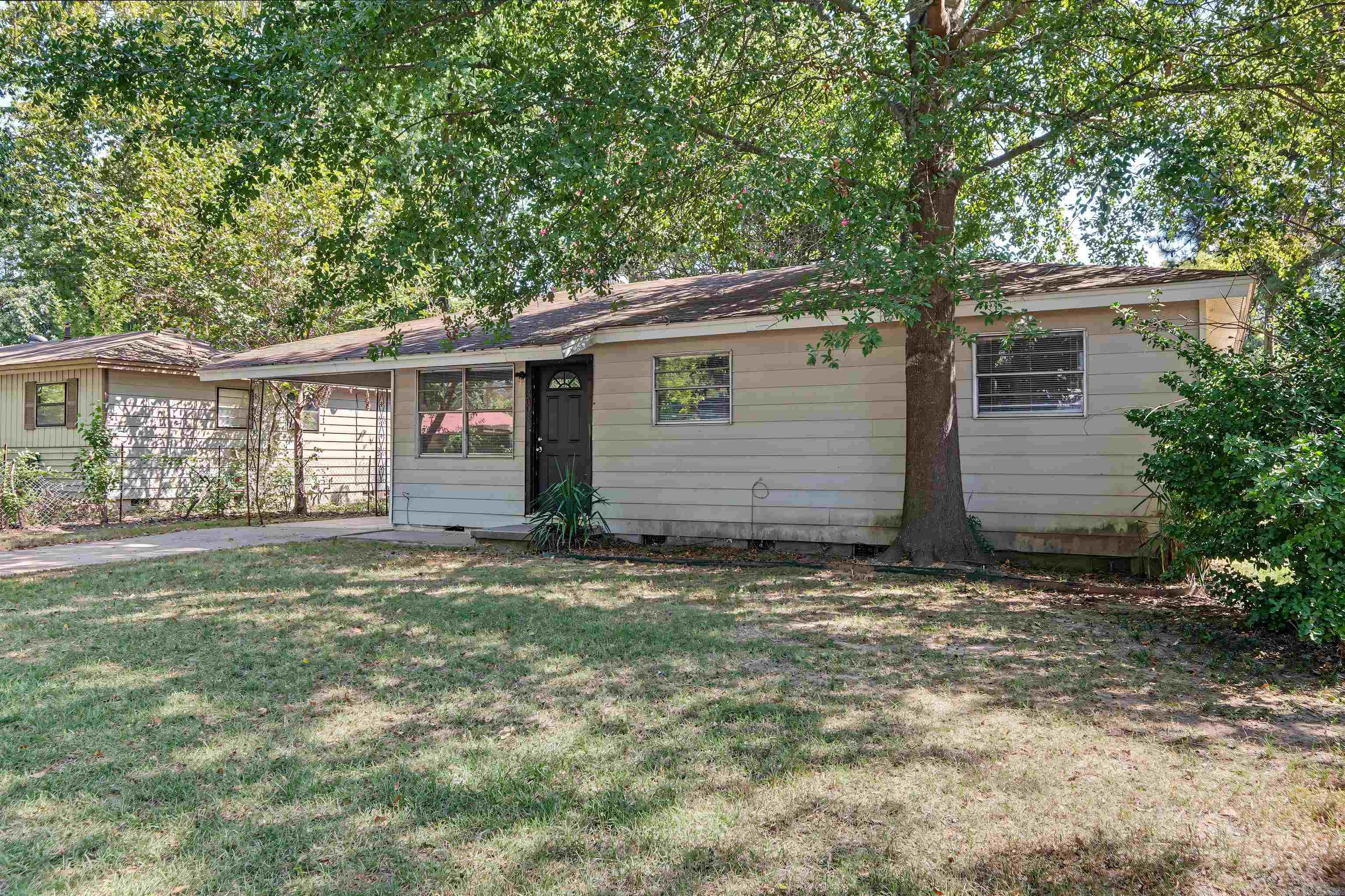 3003 Bermuda Lane — photo 2