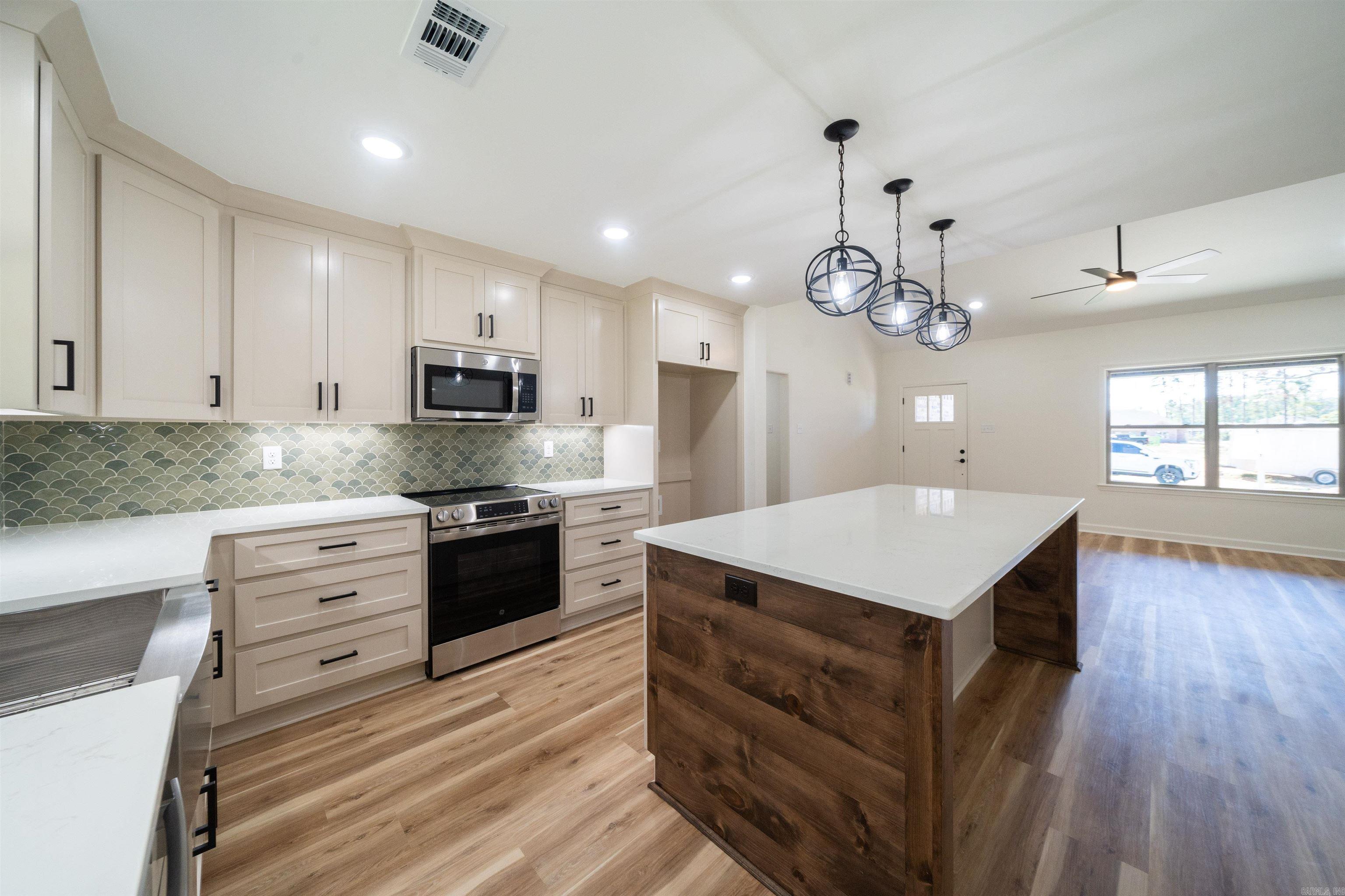 310 Millie Court Austin, AR 72007