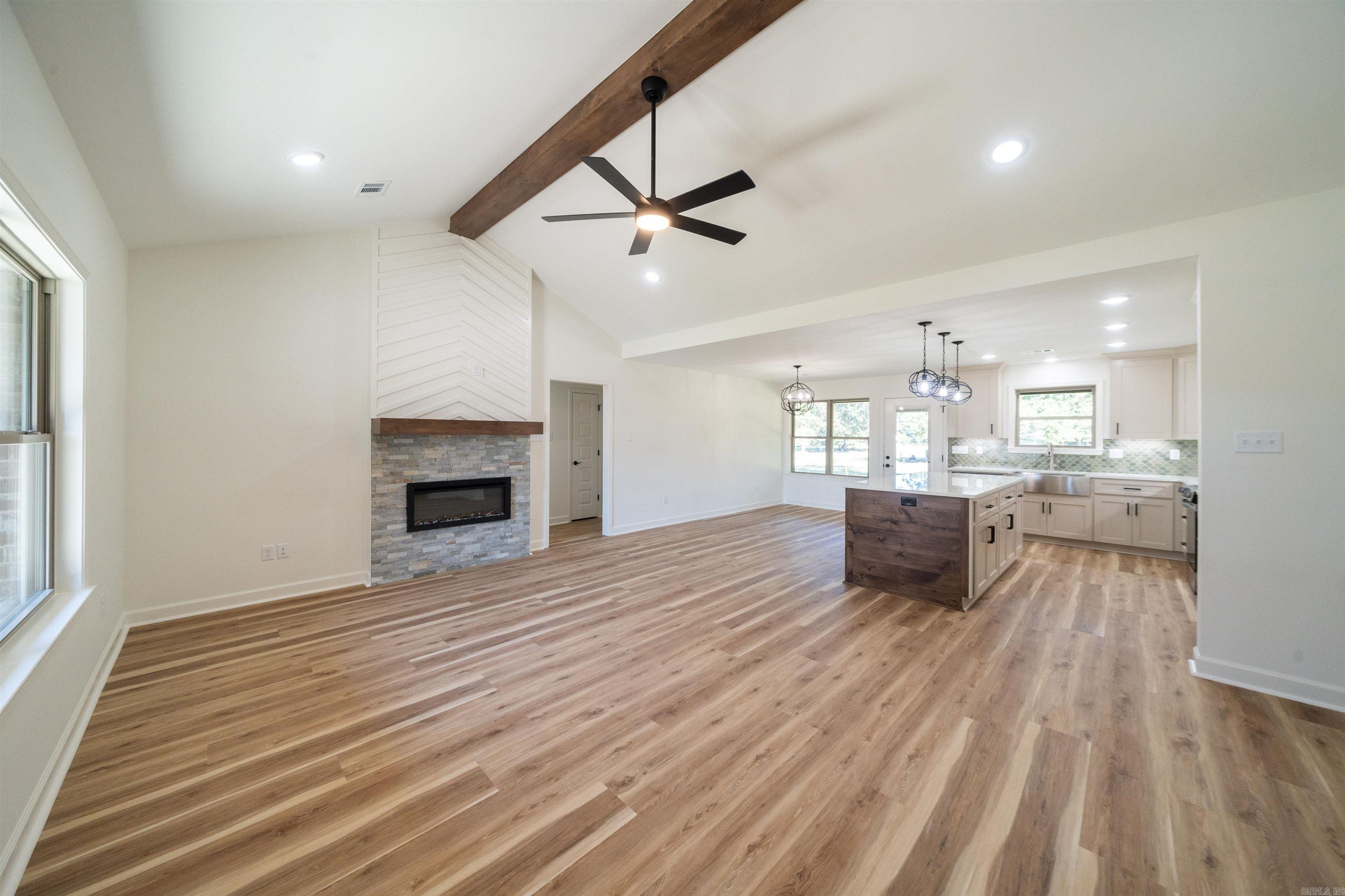 310 Millie Court — photo 5