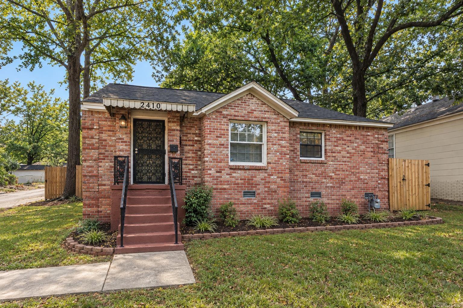 2410 S Harrison St — exterior