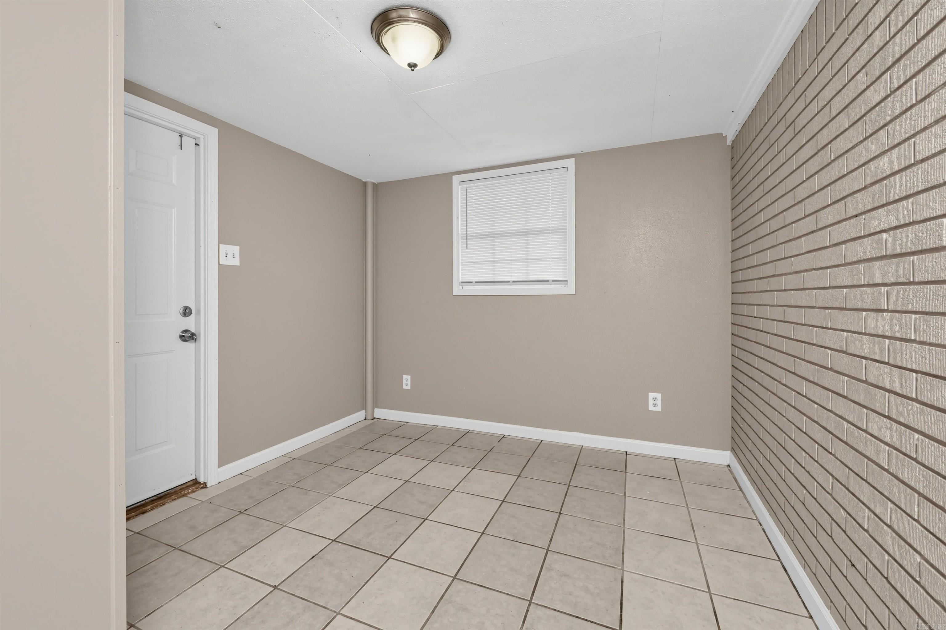 6 Betty Jean Circle — photo 4