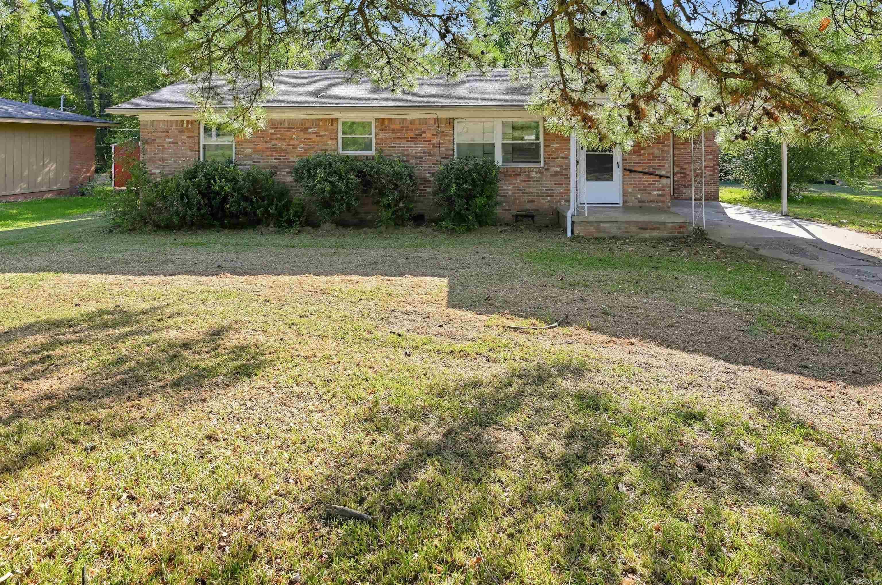 6217 Shady Brook Drive — photo 2