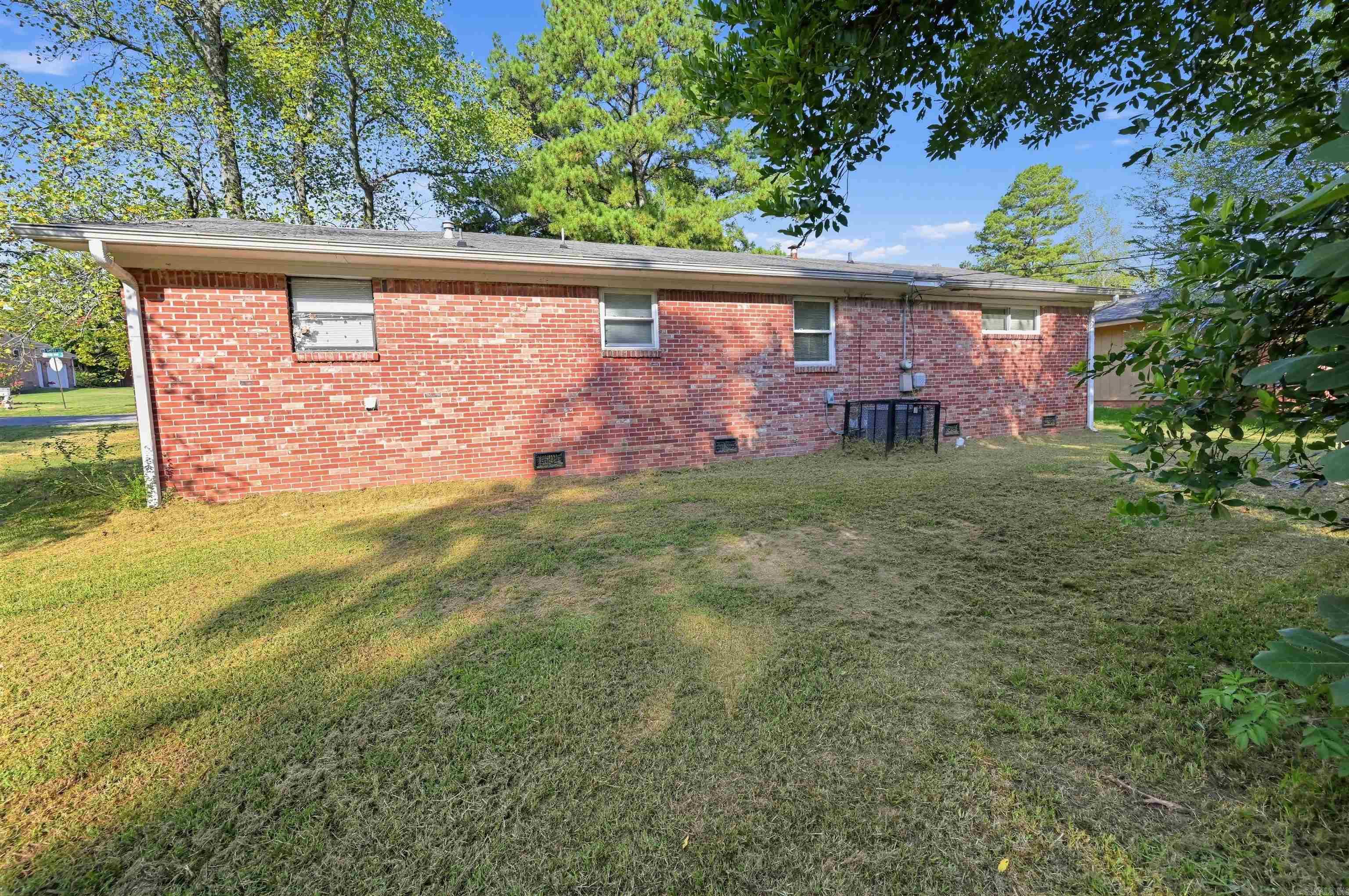 6217 Shady Brook  Little Rock, AR