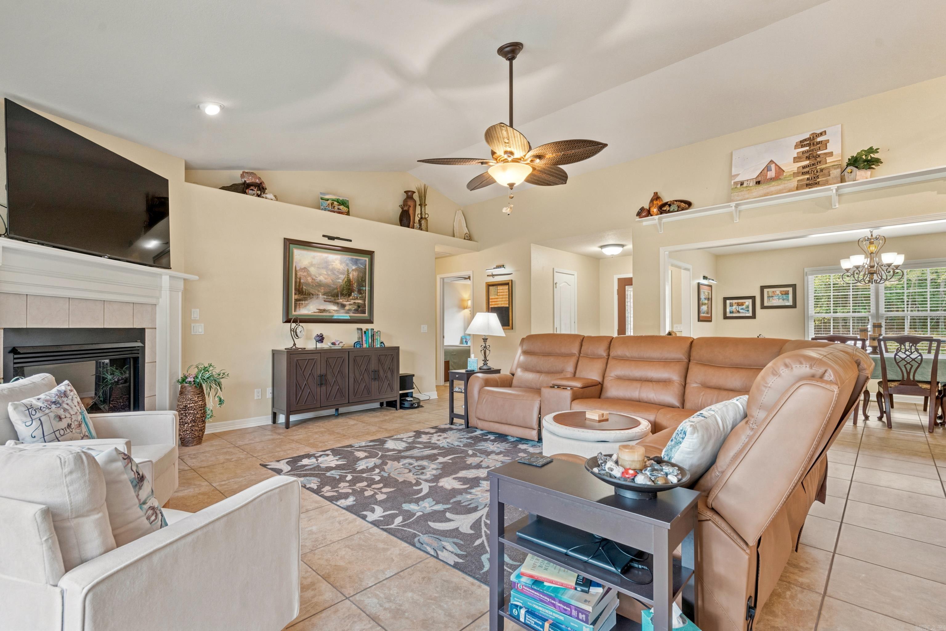 20 Hendaye  Hot Springs Village, AR