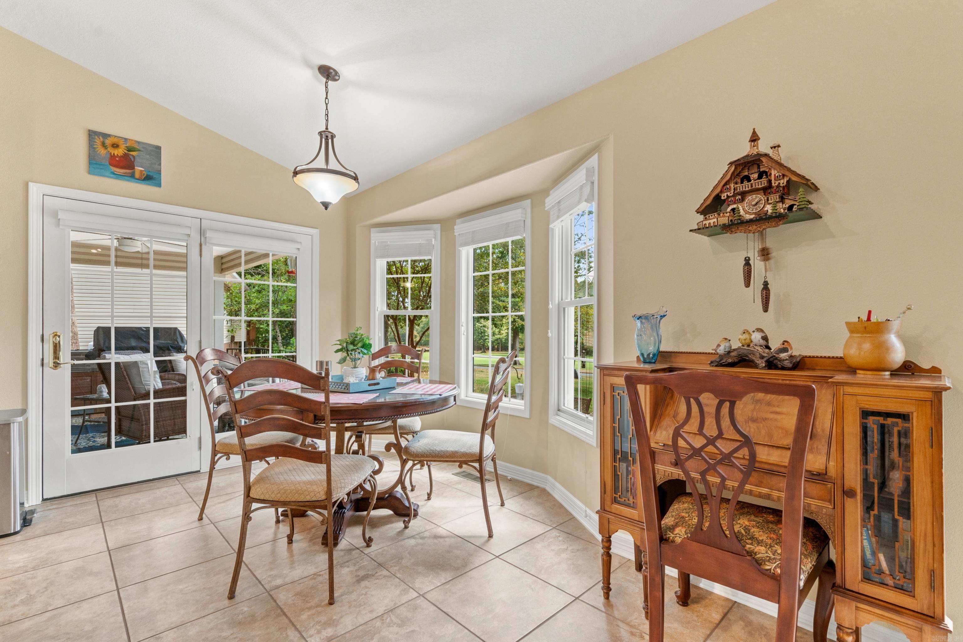 20 Hendaye  Hot Springs Village, AR