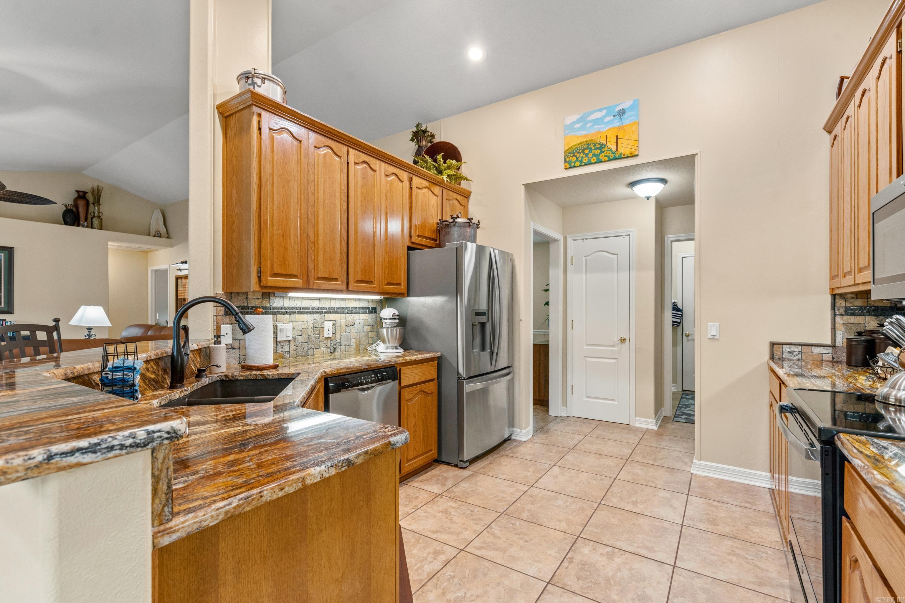 20 Hendaye  Hot Springs Village, AR