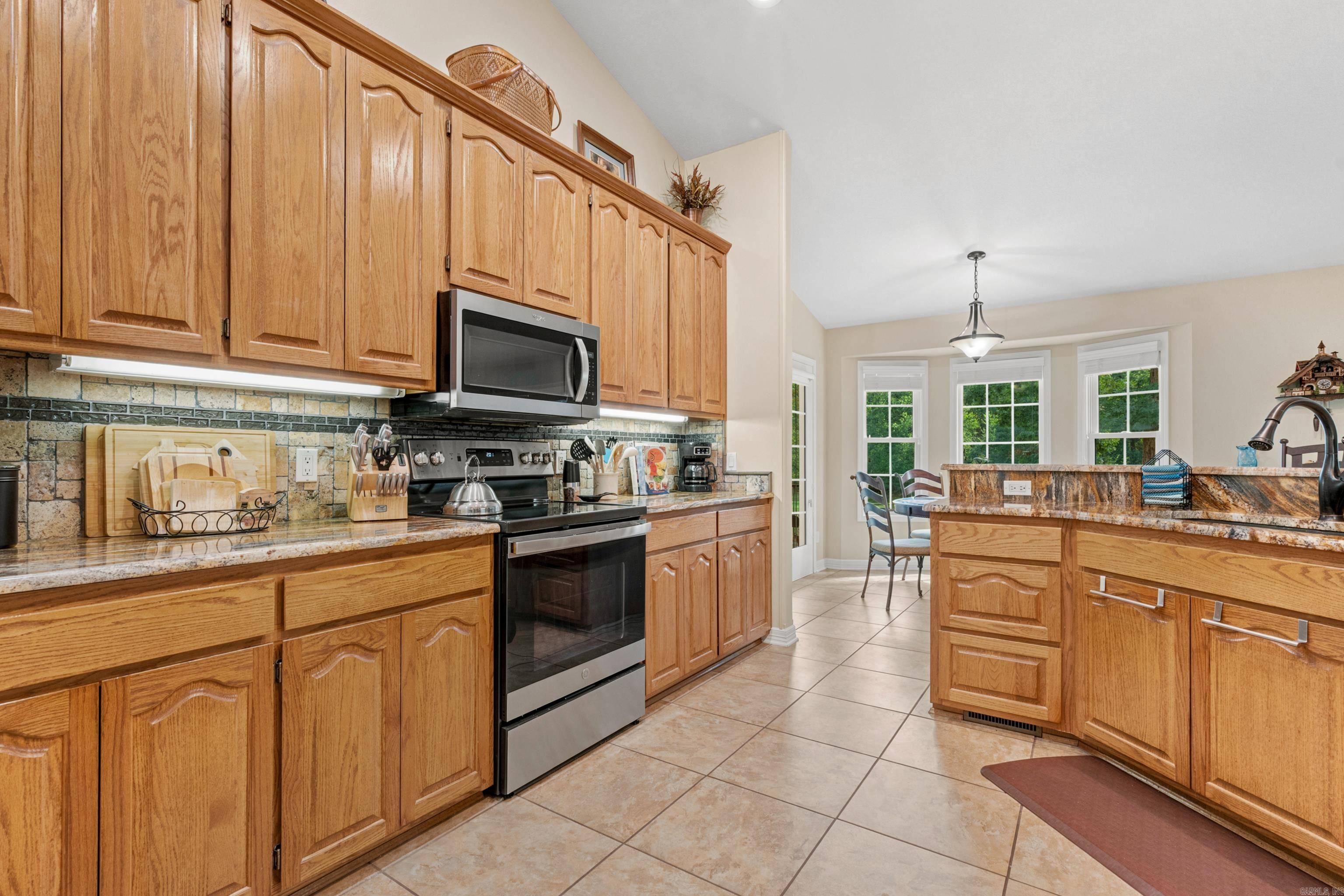 20 Hendaye  Hot Springs Village, AR