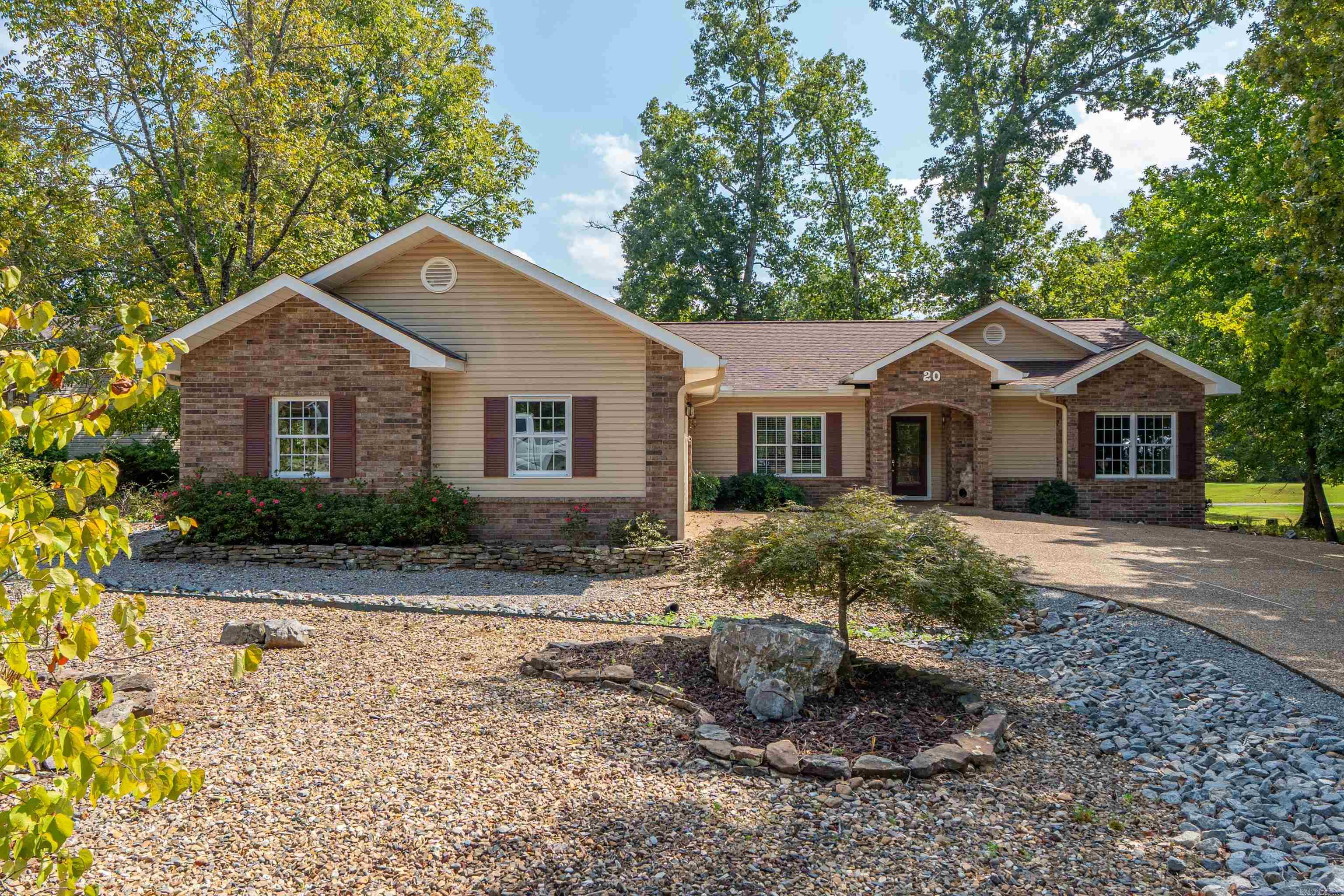 20 Hendaye  Hot Springs Village, AR