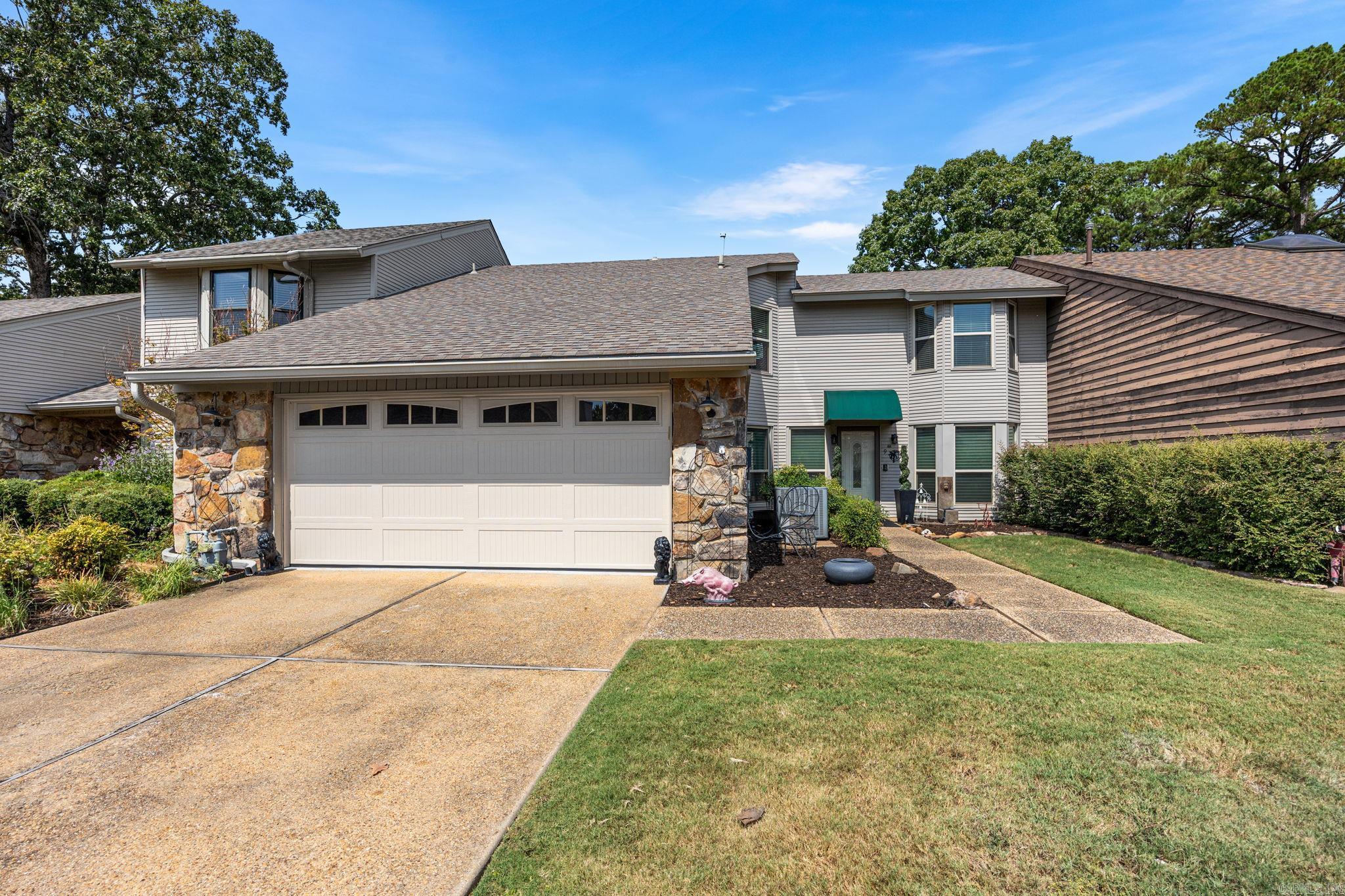 9 Sand Trap Drive — exterior