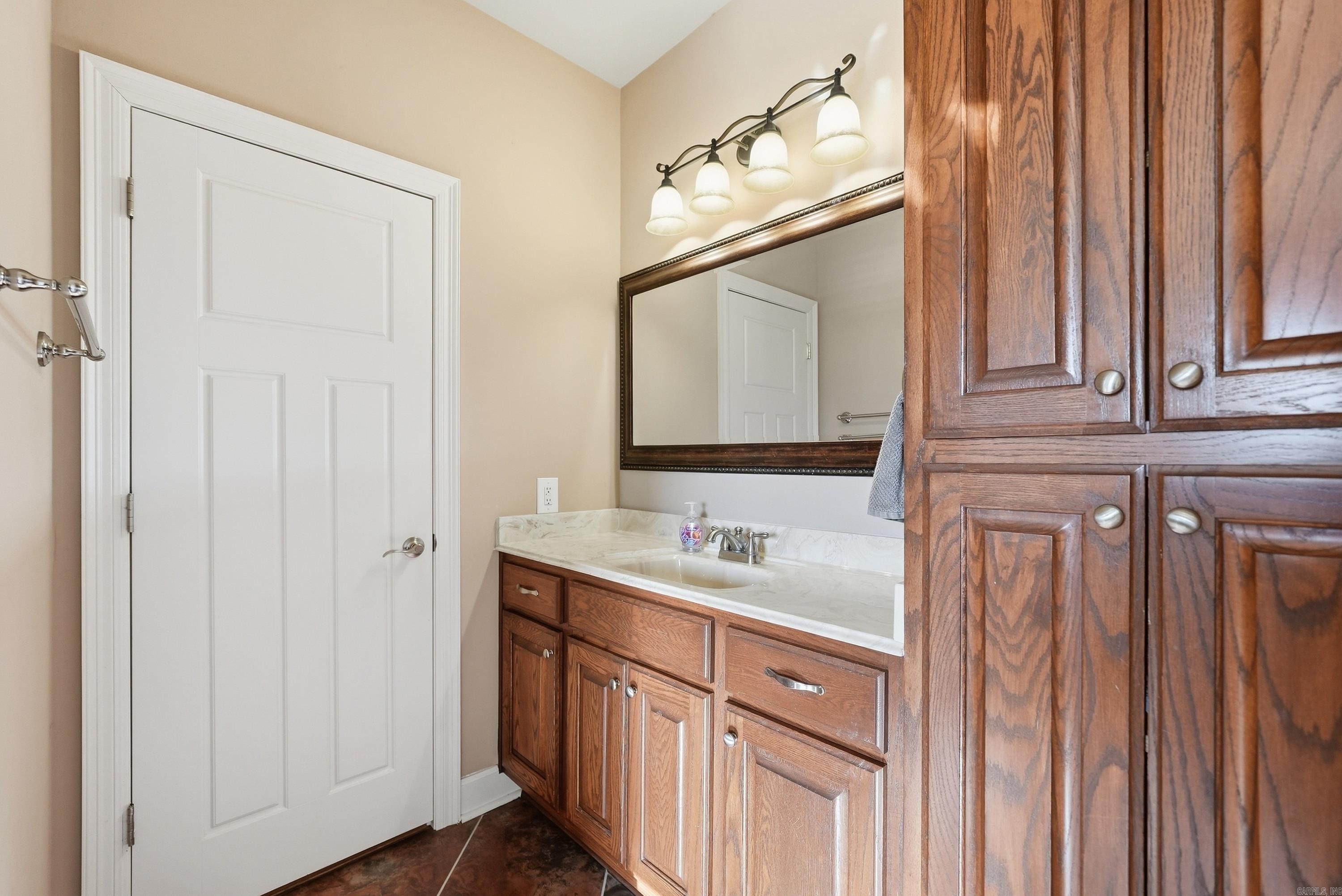 7 S Charles Road Vilonia, AR 72173