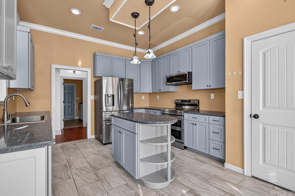44 Shadow Creek Cir — photo 2