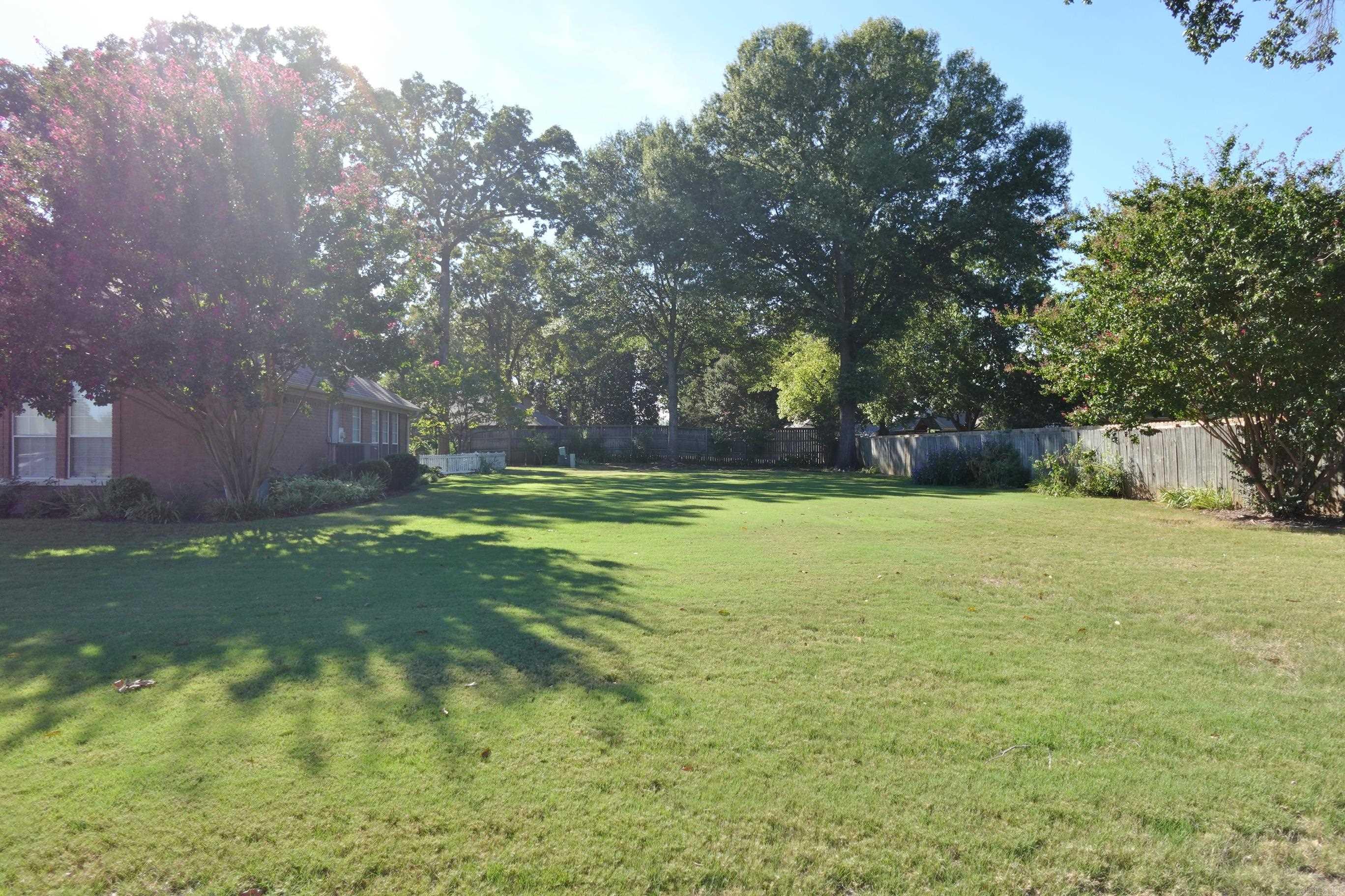 995 Jaci Lane — photo 2