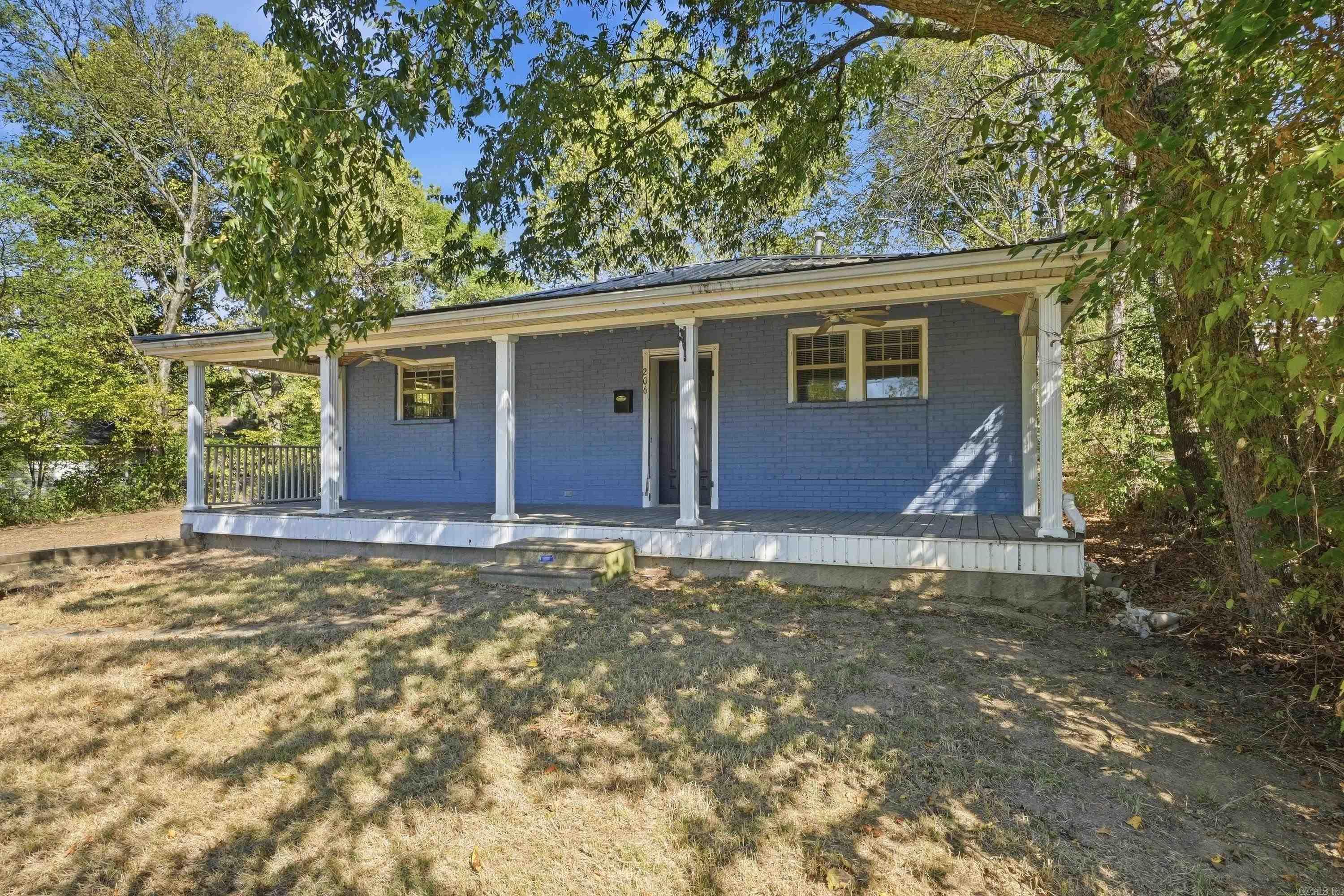 206 W Sugarloaf  Heber Springs, AR
