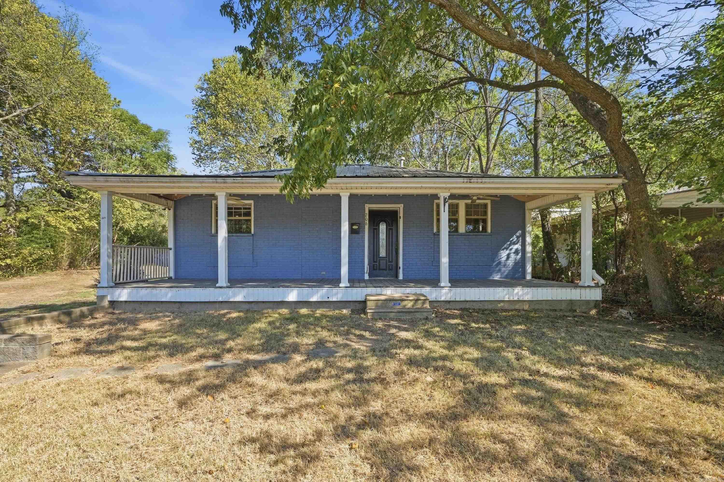 206 W Sugarloaf  Heber Springs, AR