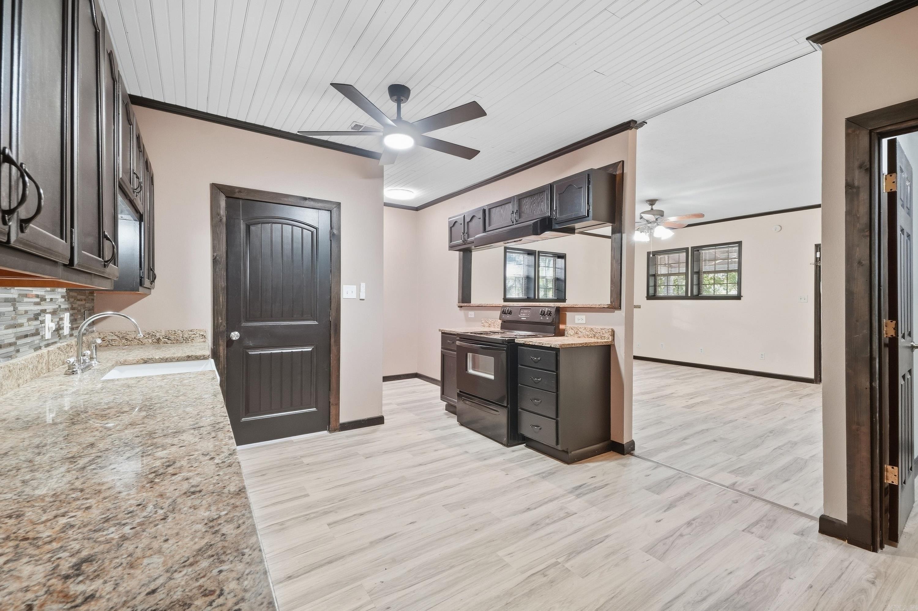 206 W Sugarloaf  Heber Springs, AR