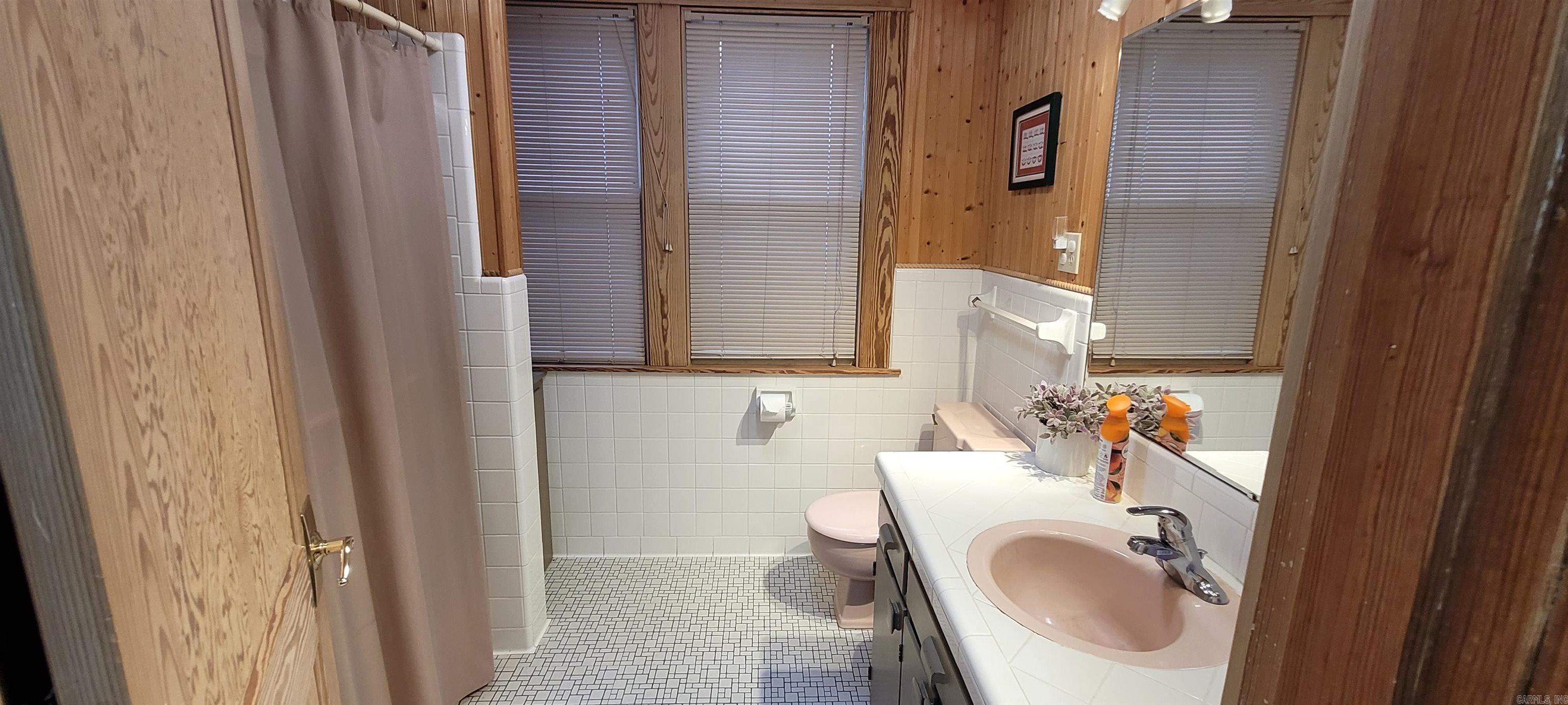 216 S Second  Augusta, AR