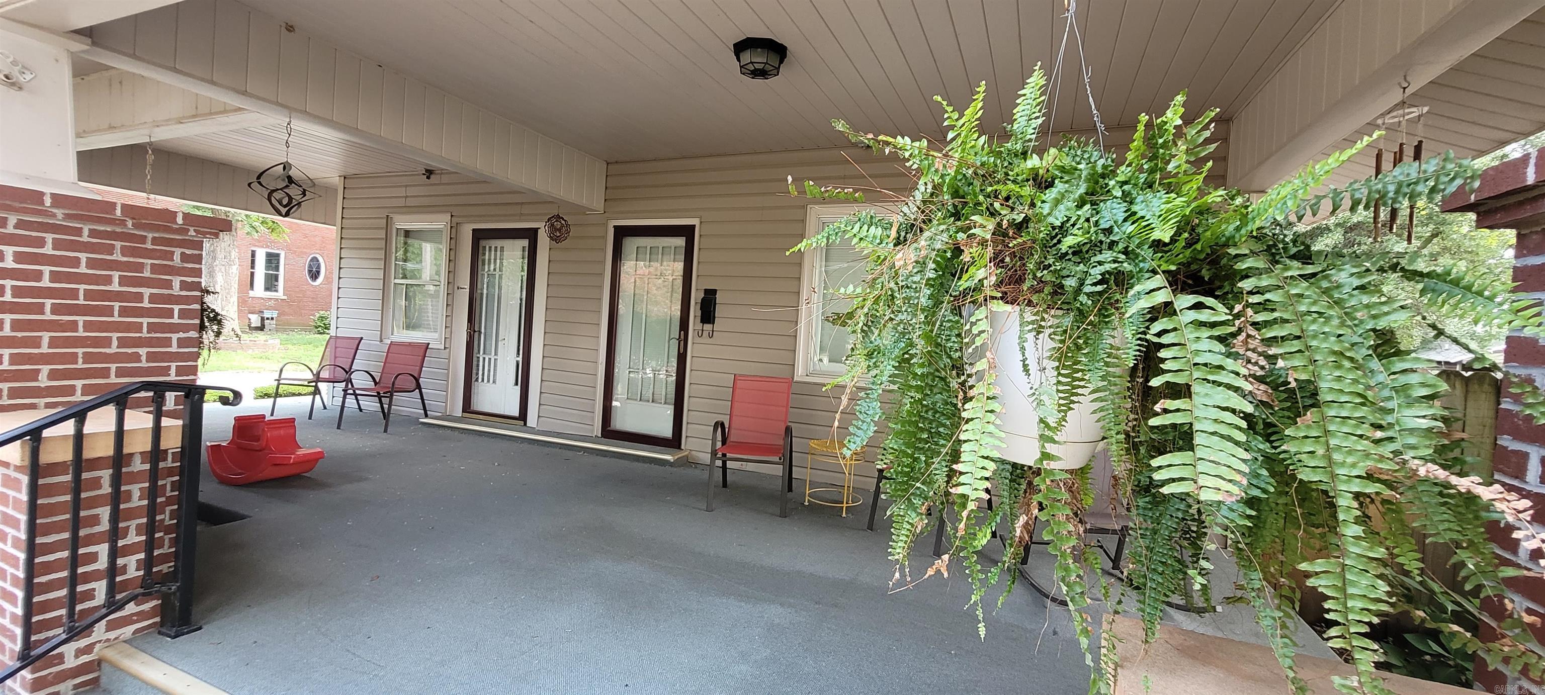 216 S Second  Augusta, AR