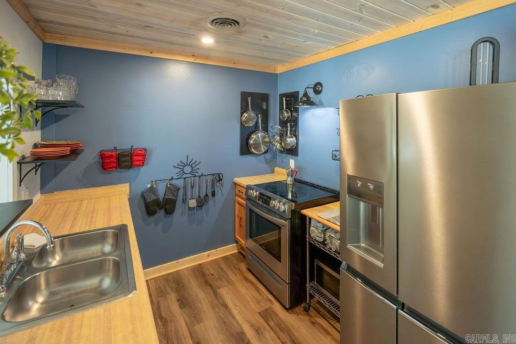 135 Hillview Dr #25  Fairfield Bay, AR