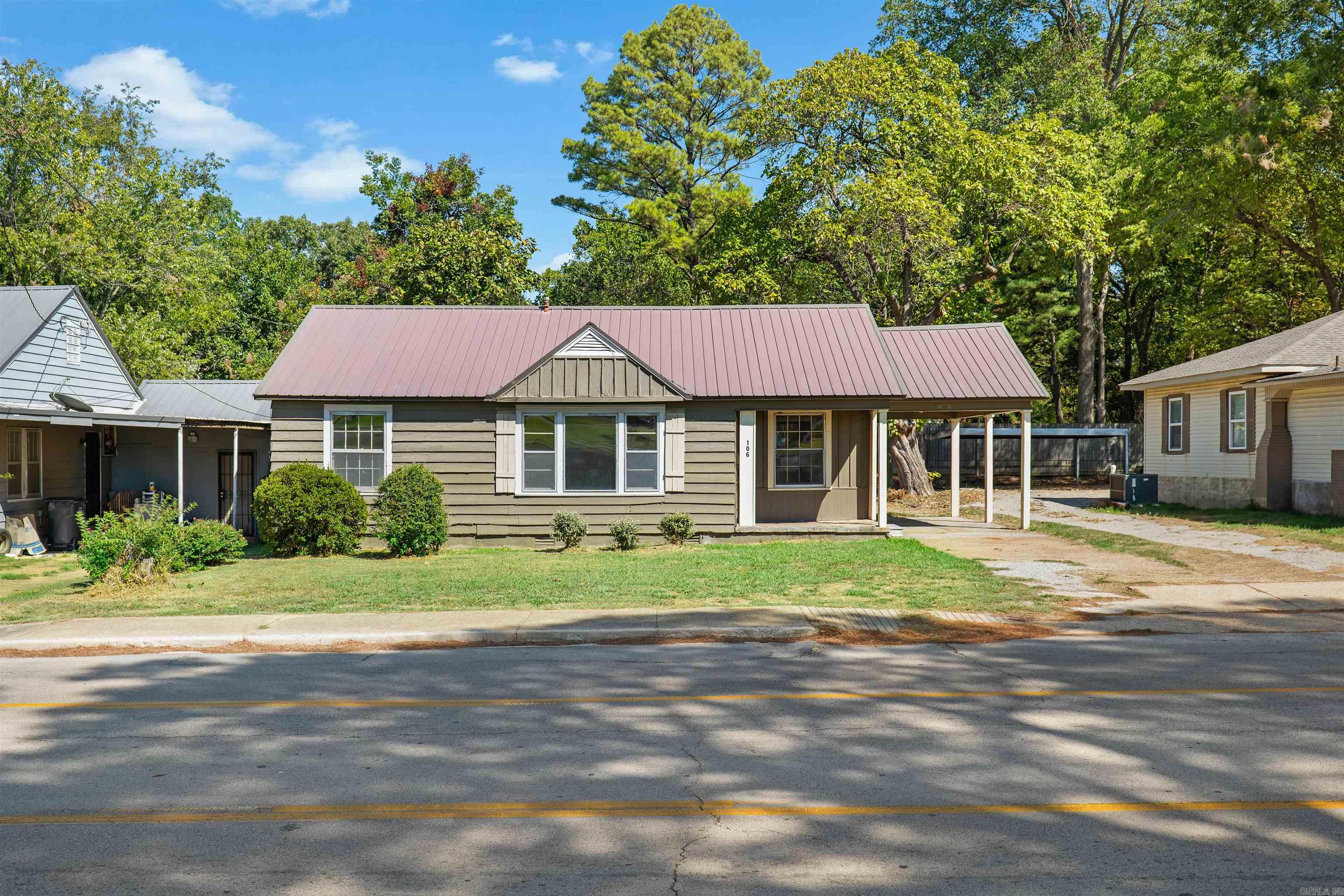 106 W Collage  Jonesboro, AR