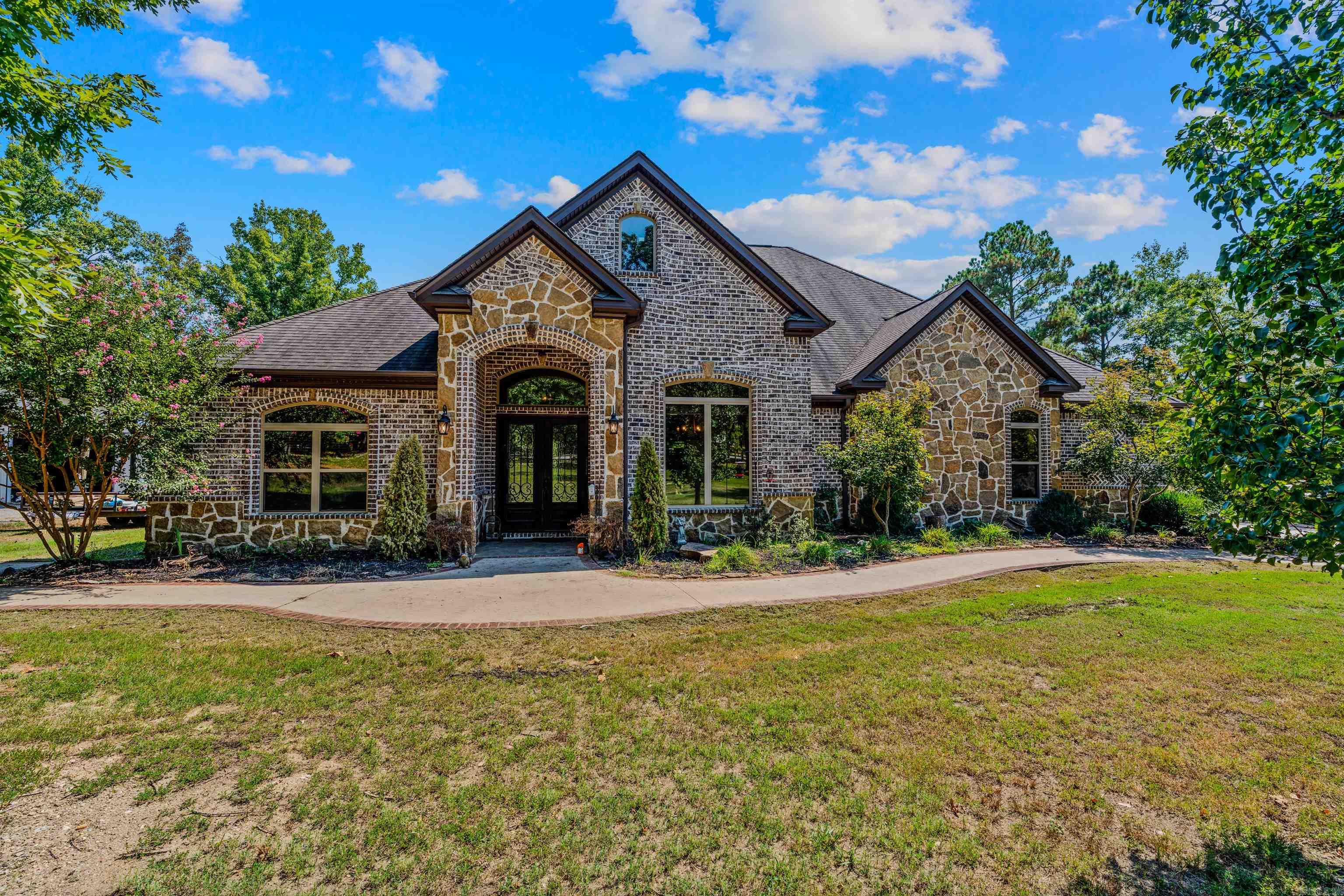 4327 Sparks Road — exterior