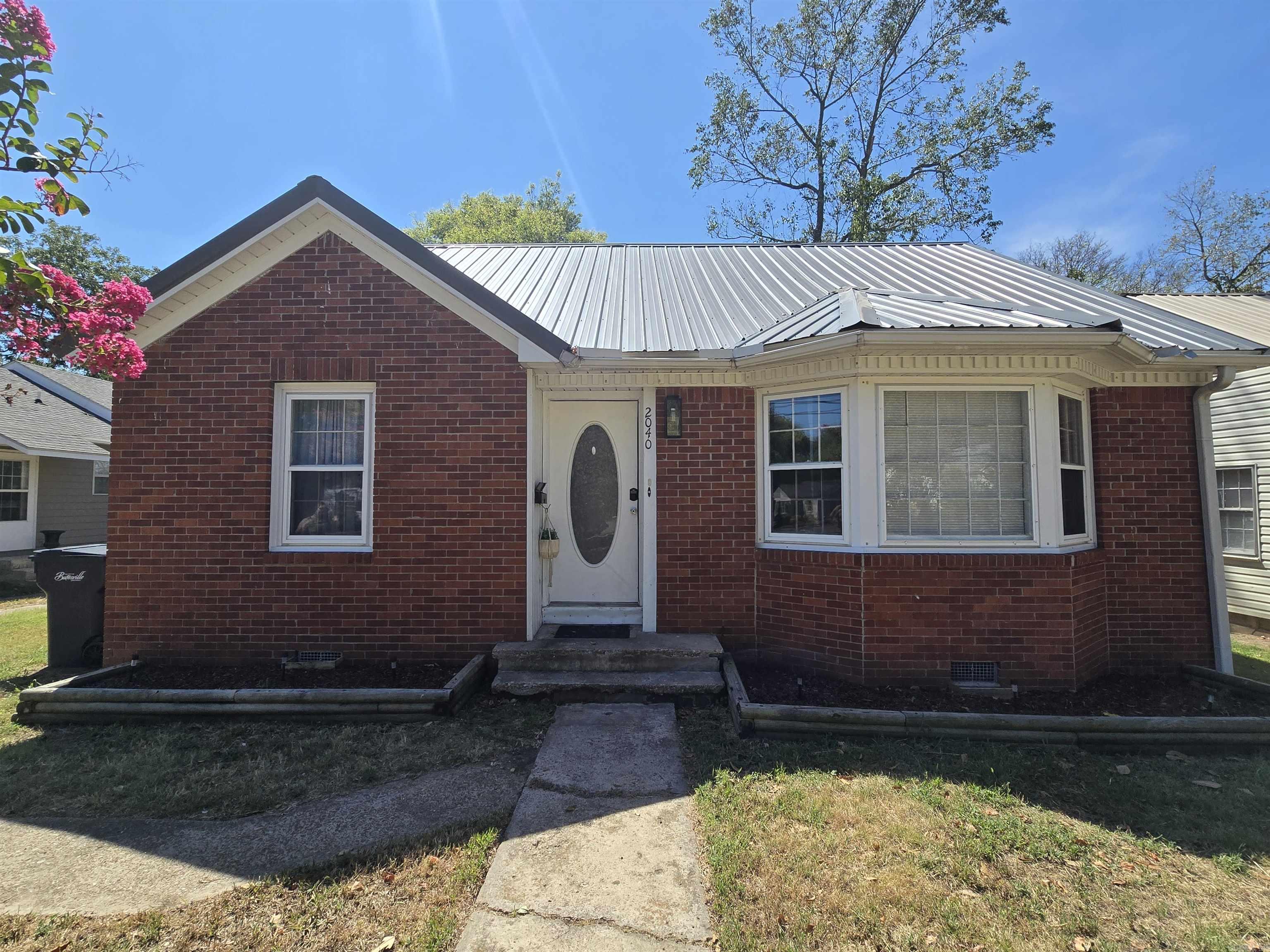 2040 E College  Batesville, AR