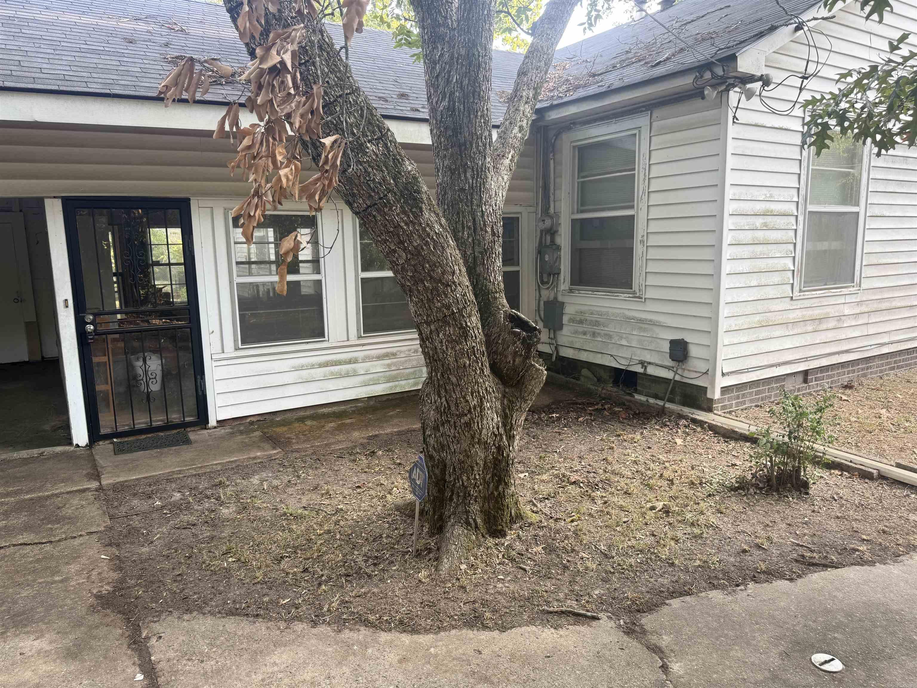 1915 S Poplar  Pine Bluff, AR
