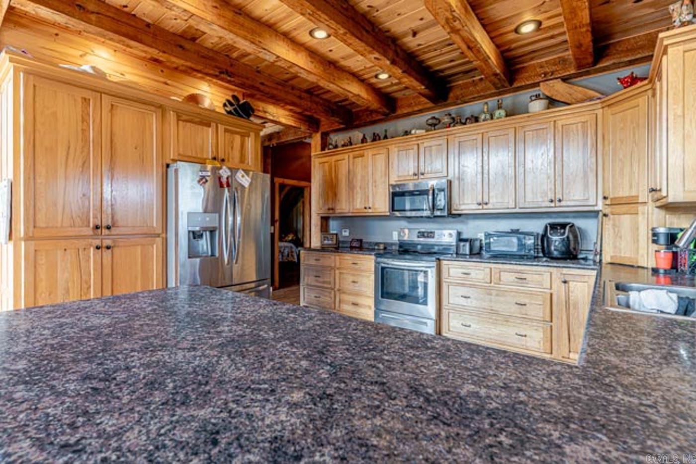 11752 E Highway 62 E Ash Flat, AR 72513