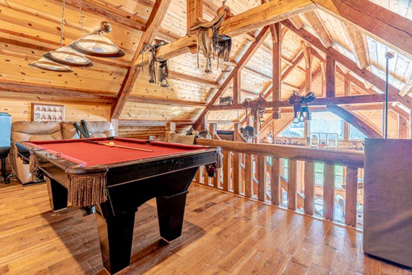 11752 E Highway 62 E Ash Flat, AR 72513