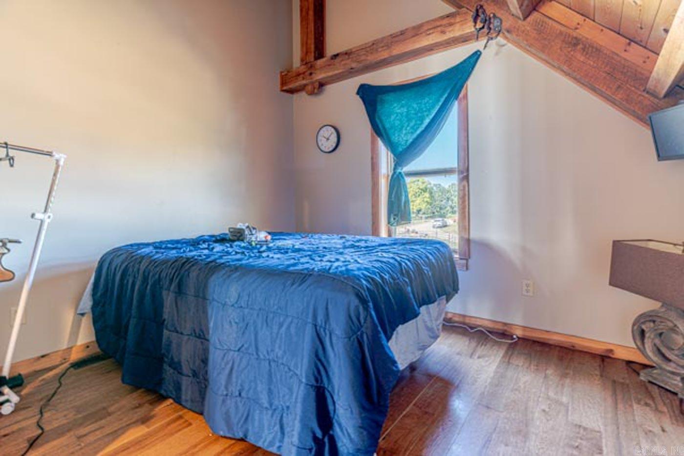 11752 E Highway 62 E Ash Flat, AR 72513