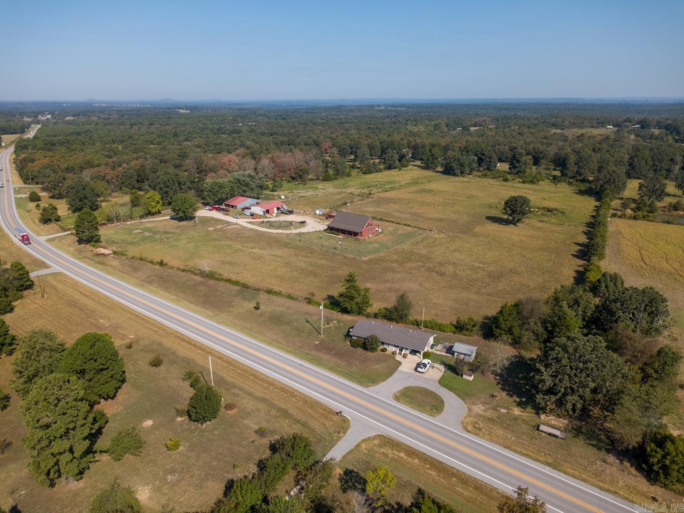 11752 E Highway 62 E Ash Flat, AR 72513
