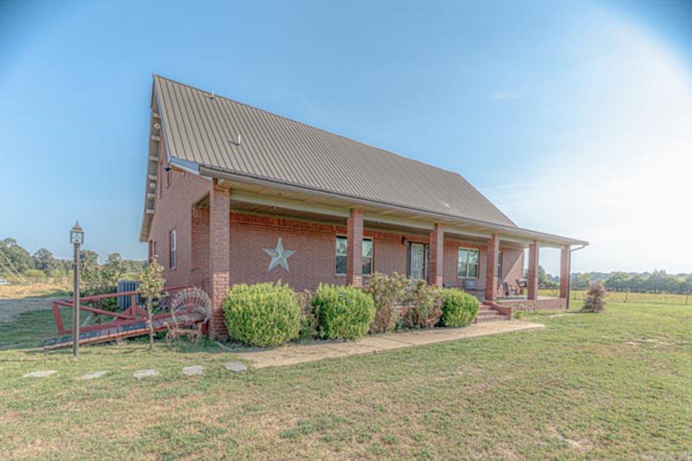 11752 E Highway 62 E Ash Flat, AR 72513