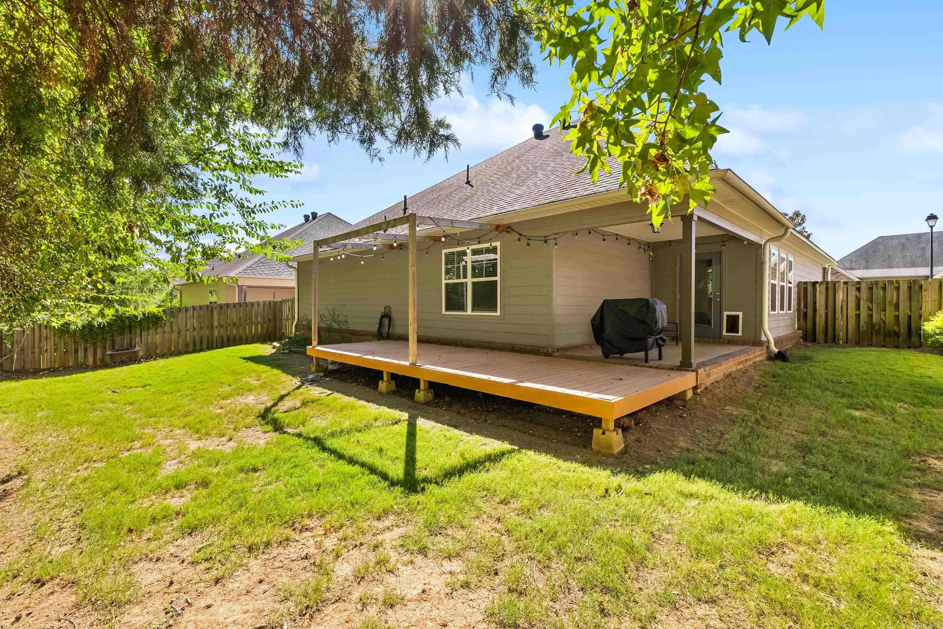 1980 Massee Gardens  Conway, AR