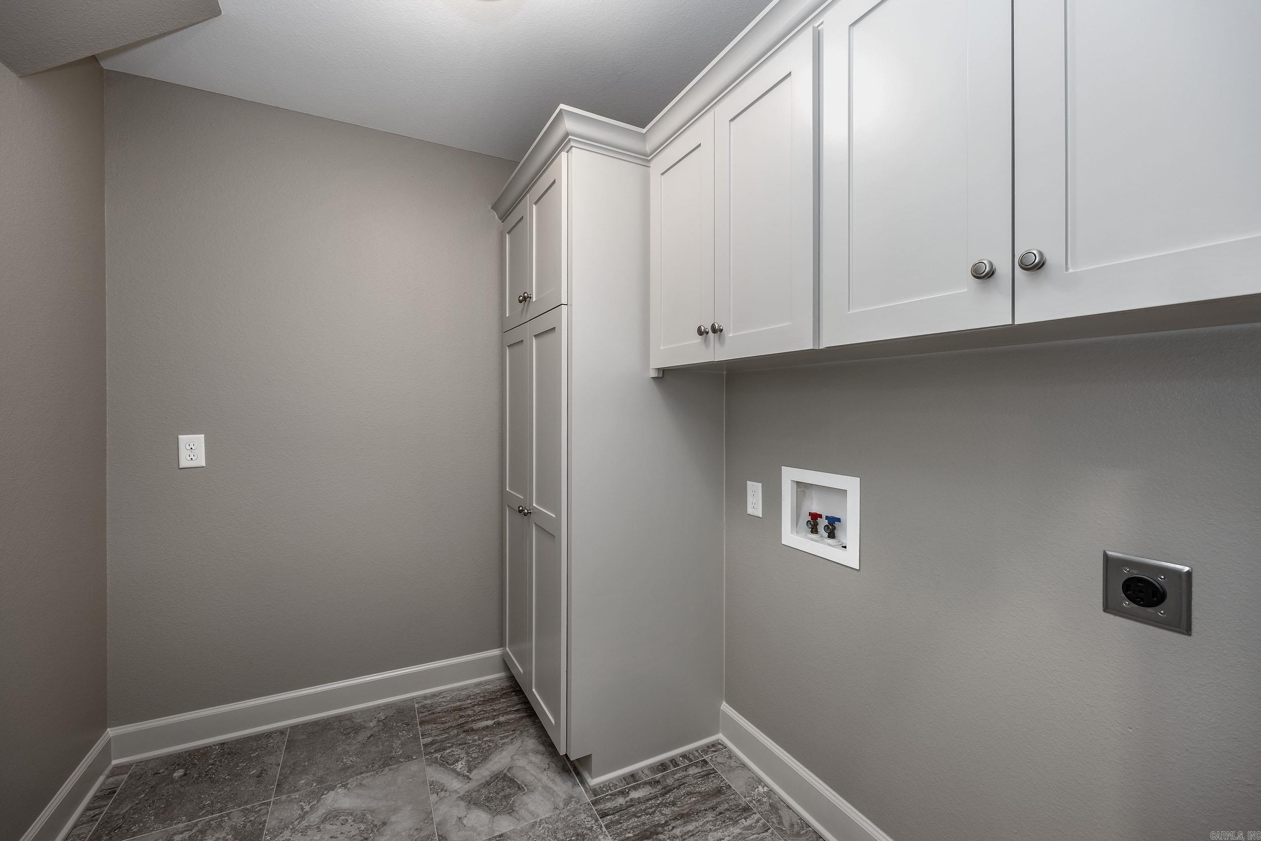 2701 Aberdeen Dr Bryant, AR 72019