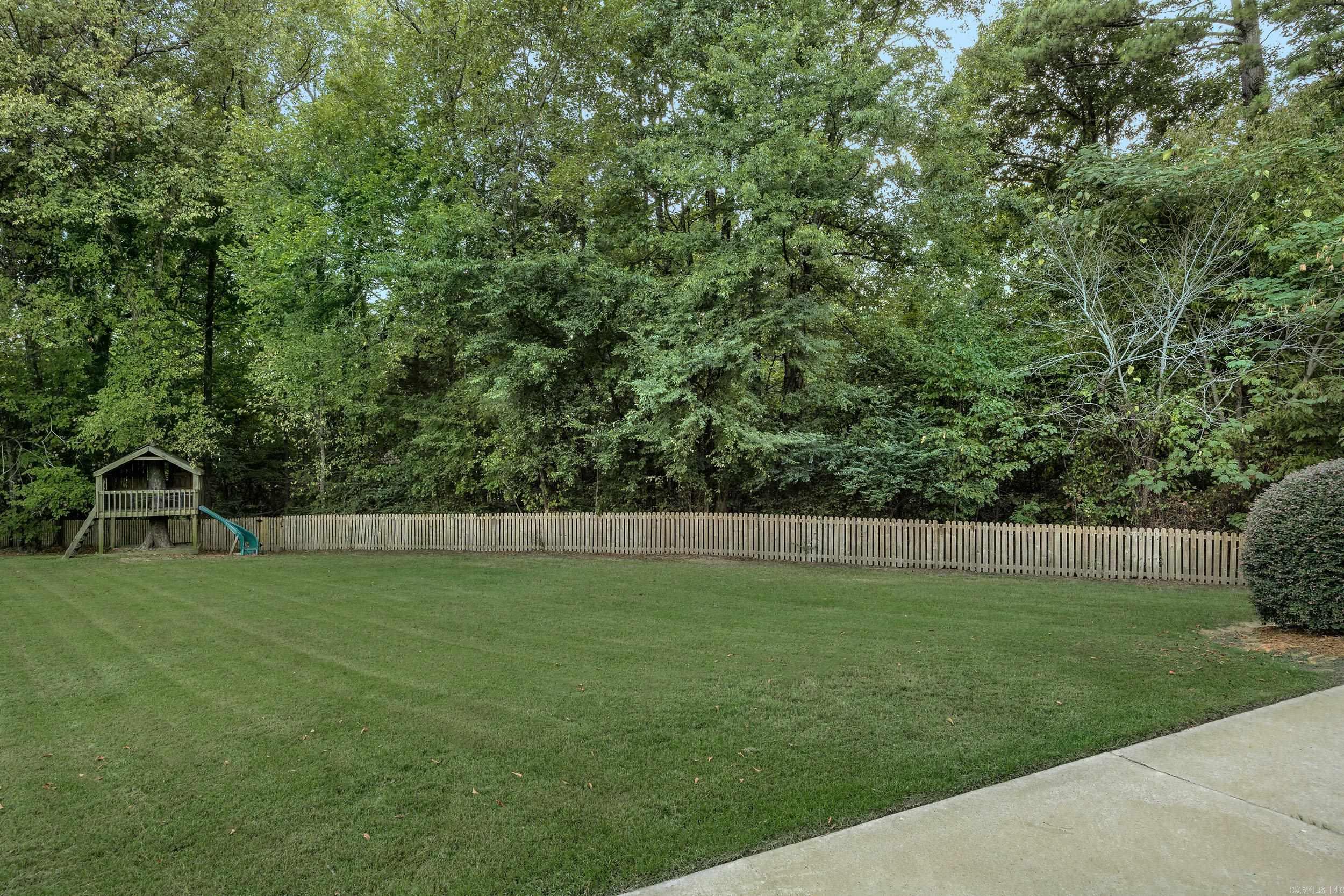 2701 Aberdeen Dr Bryant, AR 72019