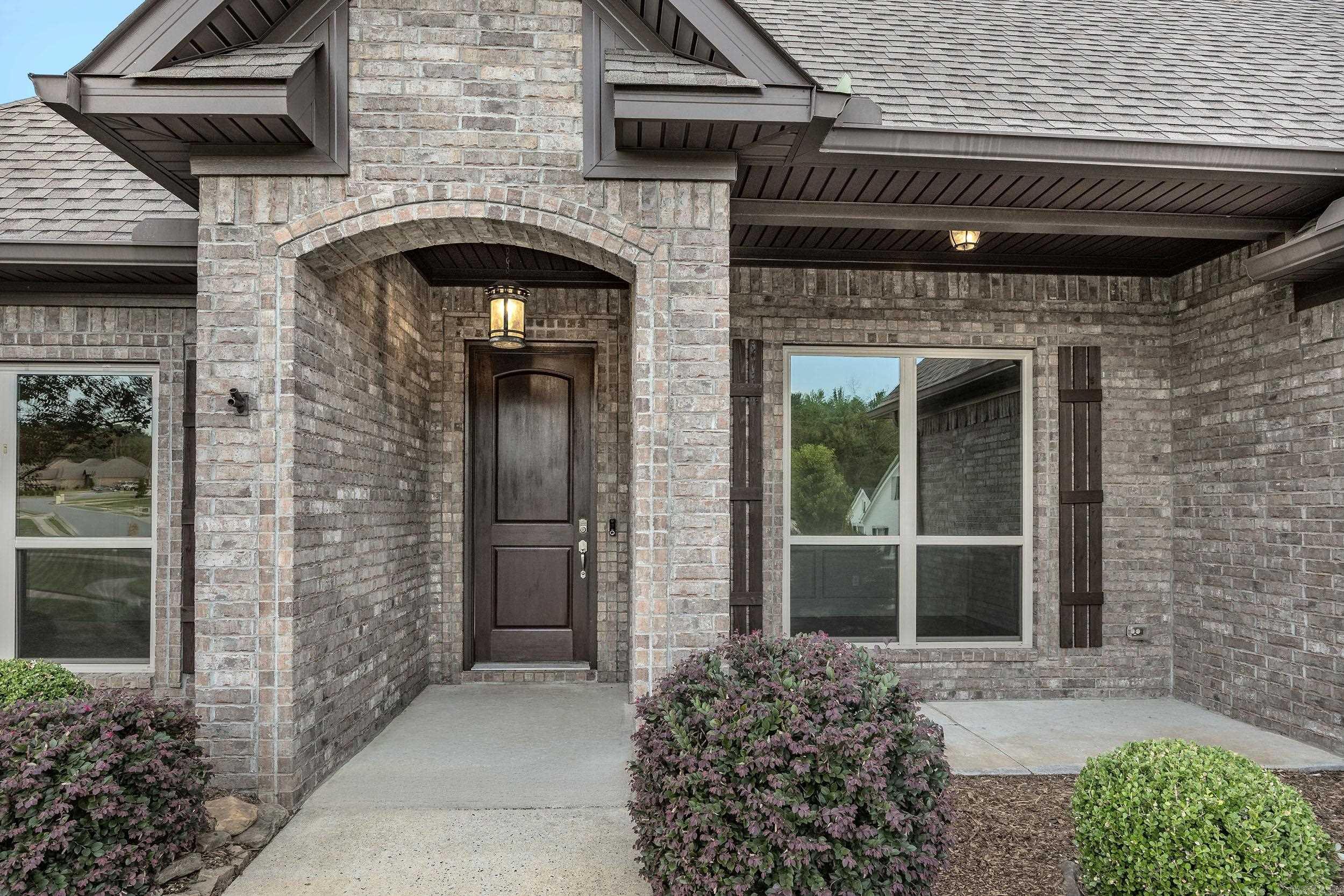 2701 Aberdeen Dr Bryant, AR 72019