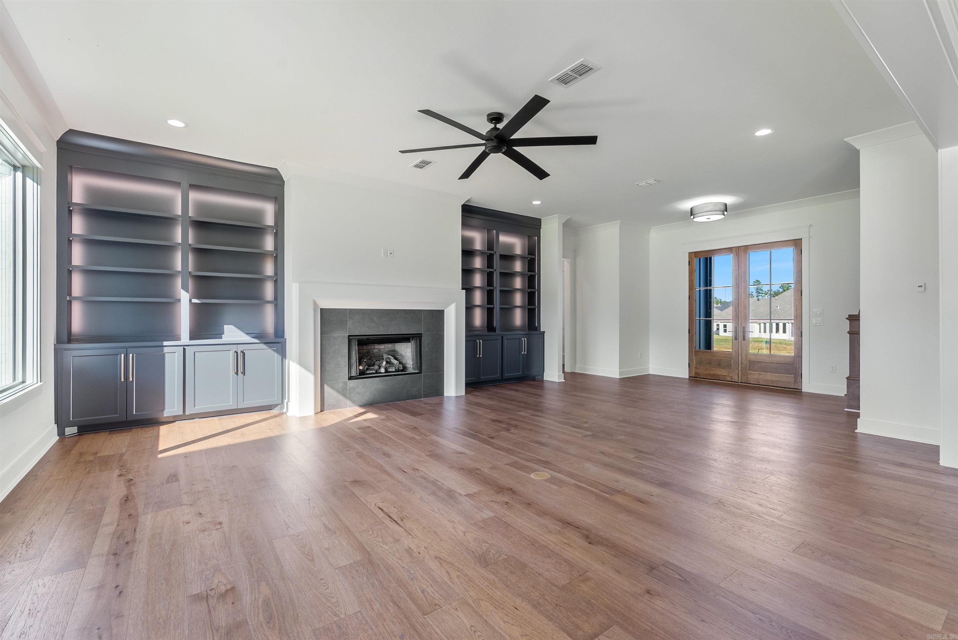 1635 Southwinds Dr — photo 4