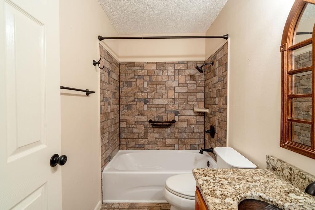 1108 Scenic  Heber Springs, AR